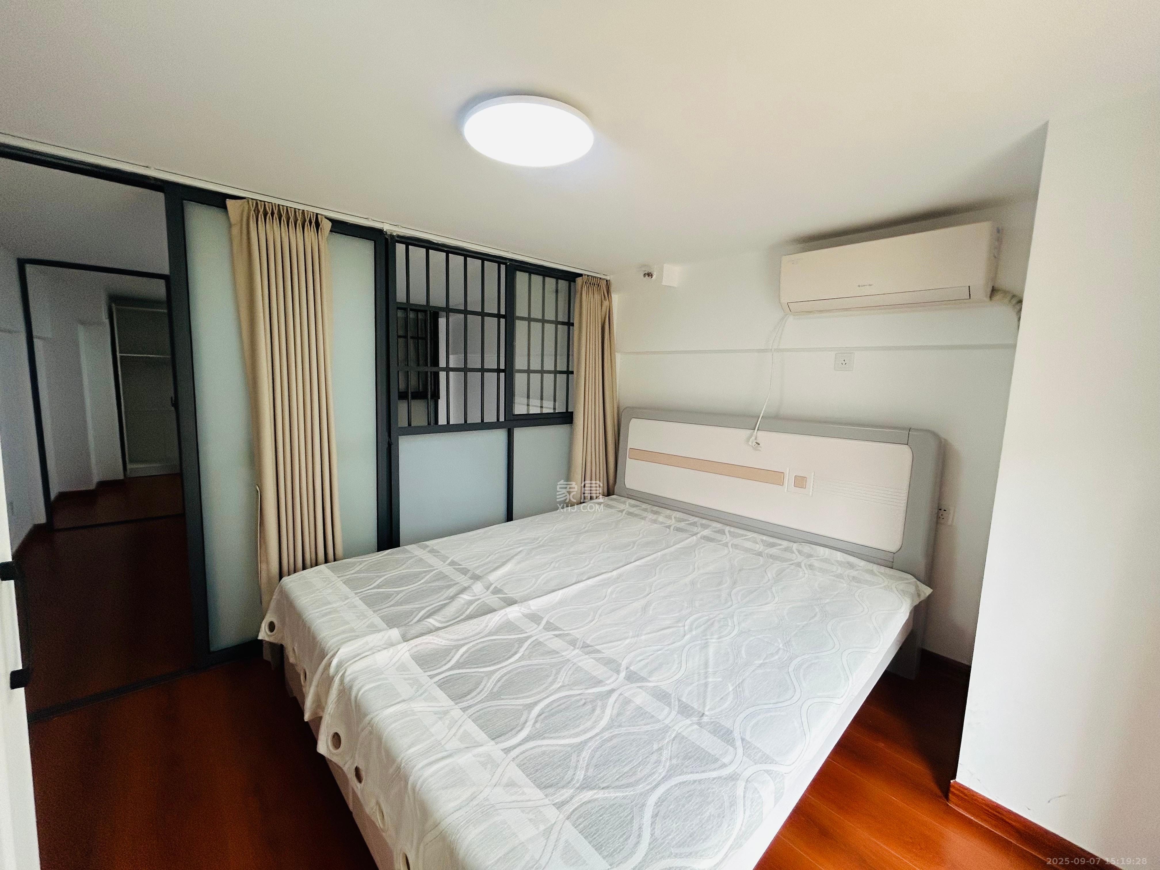 华润琨瑜府  2室1厅1卫    2200.0元/月室内图