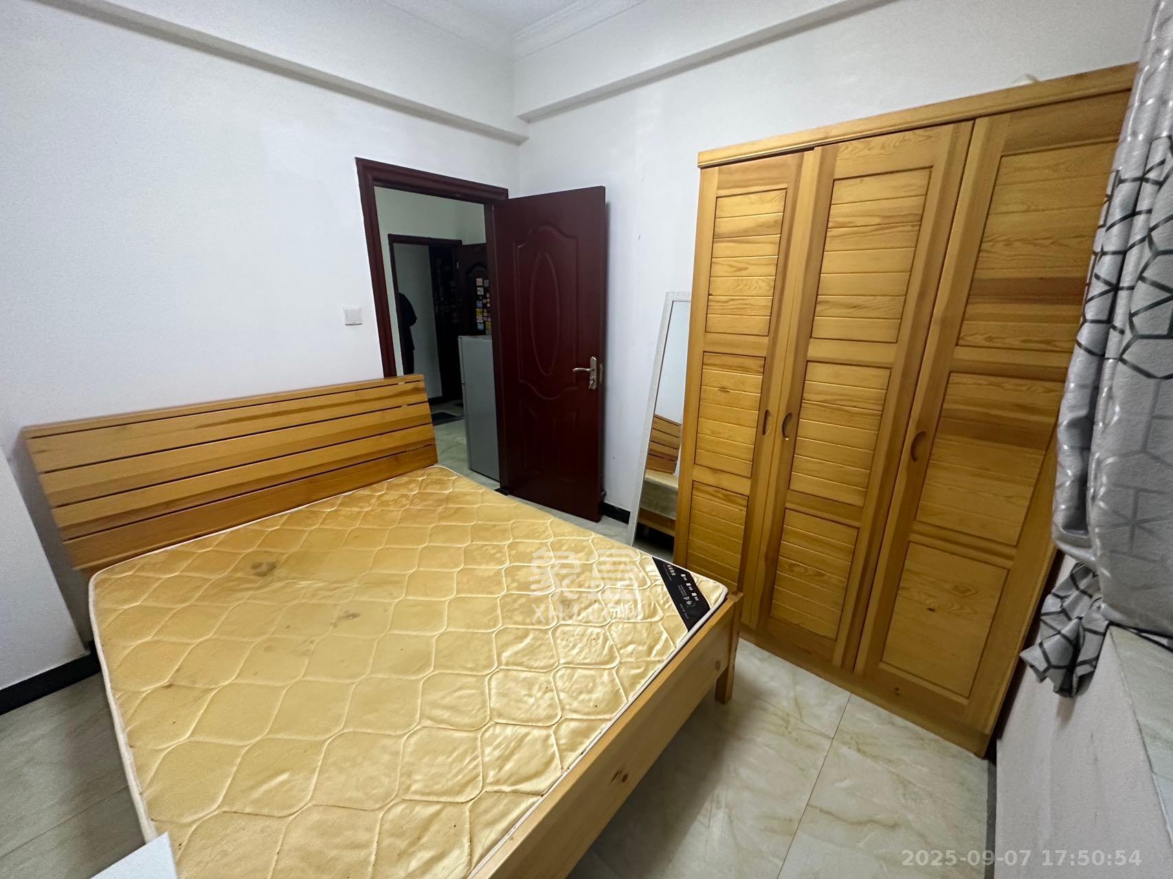 振业城一期  1室1厅1卫    1250.0元/月室内图