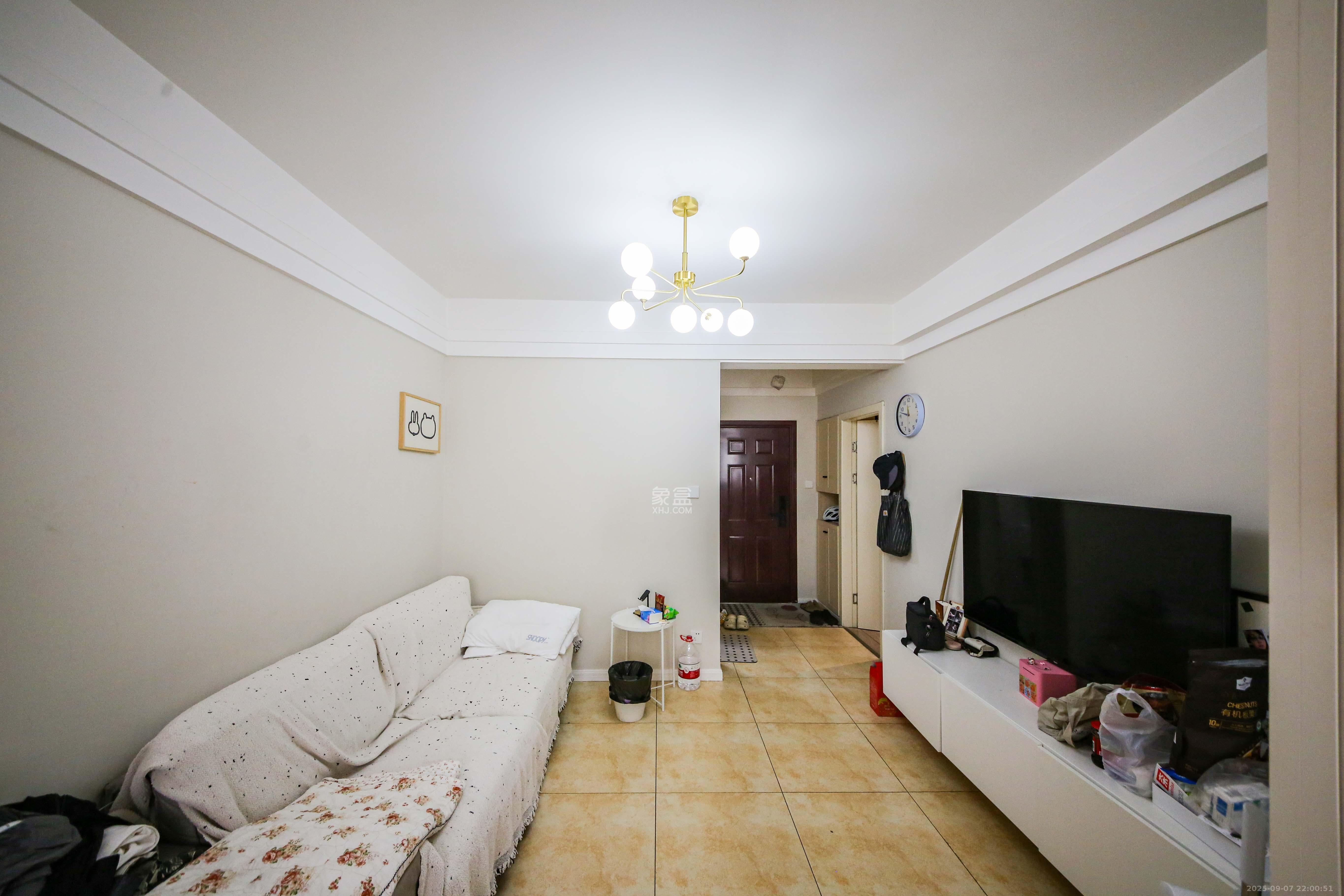 钱隆学府一、二期 2室1厅1卫 45.0万 钱隆学府一、二期 2室1厅1卫 45.0万客厅