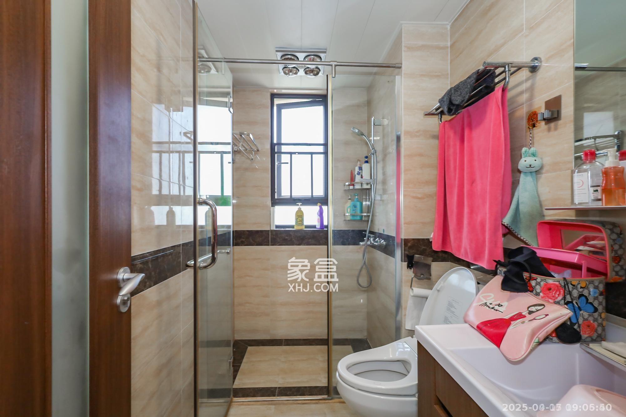 万科里金域国际  3室2厅2卫    3600.0元/月室内图