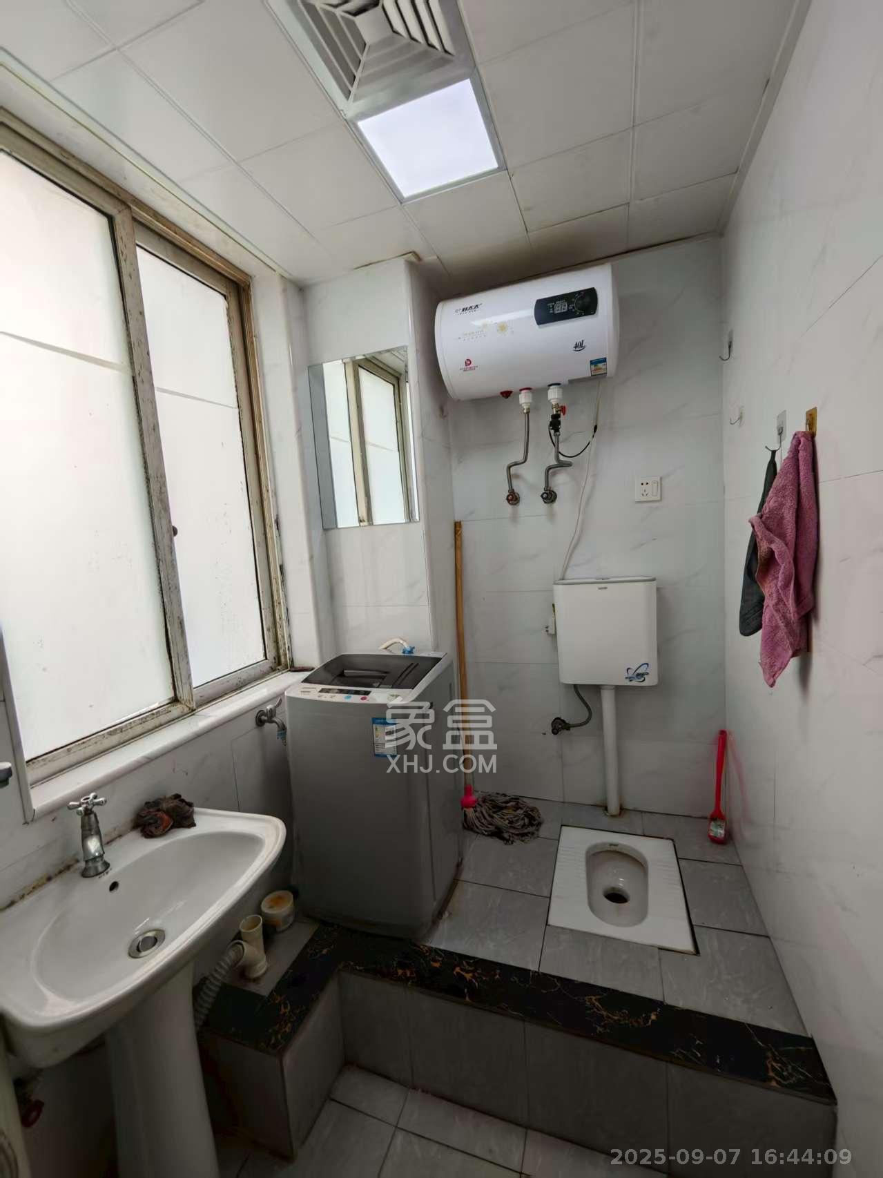 星城新宇黎锦苑 1室1厅1卫 700.0元/月 星城新宇黎锦苑 1室1厅1卫 700.0元/月室内图