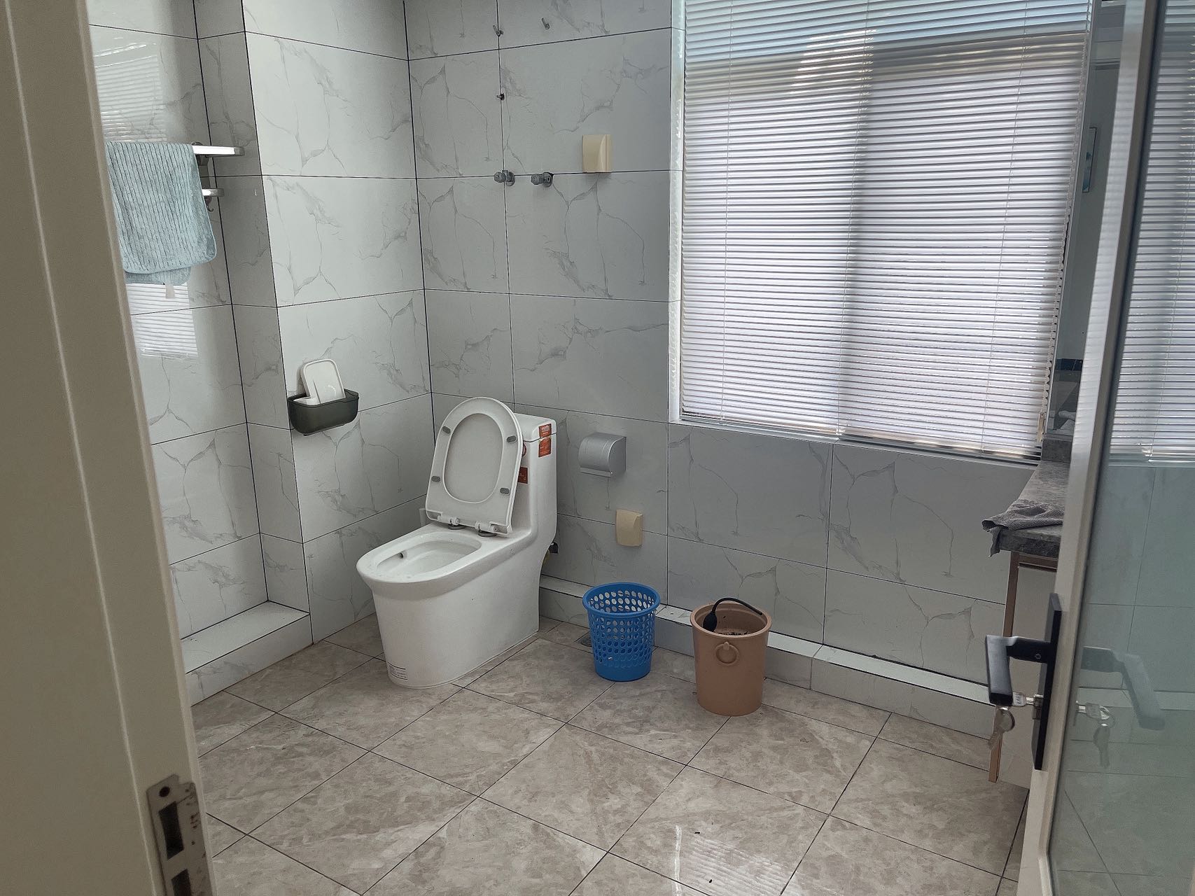 阳光小区 8室3厅6卫 40000.0元/月 阳光小区 8室3厅6卫 40000.0元/月室内图