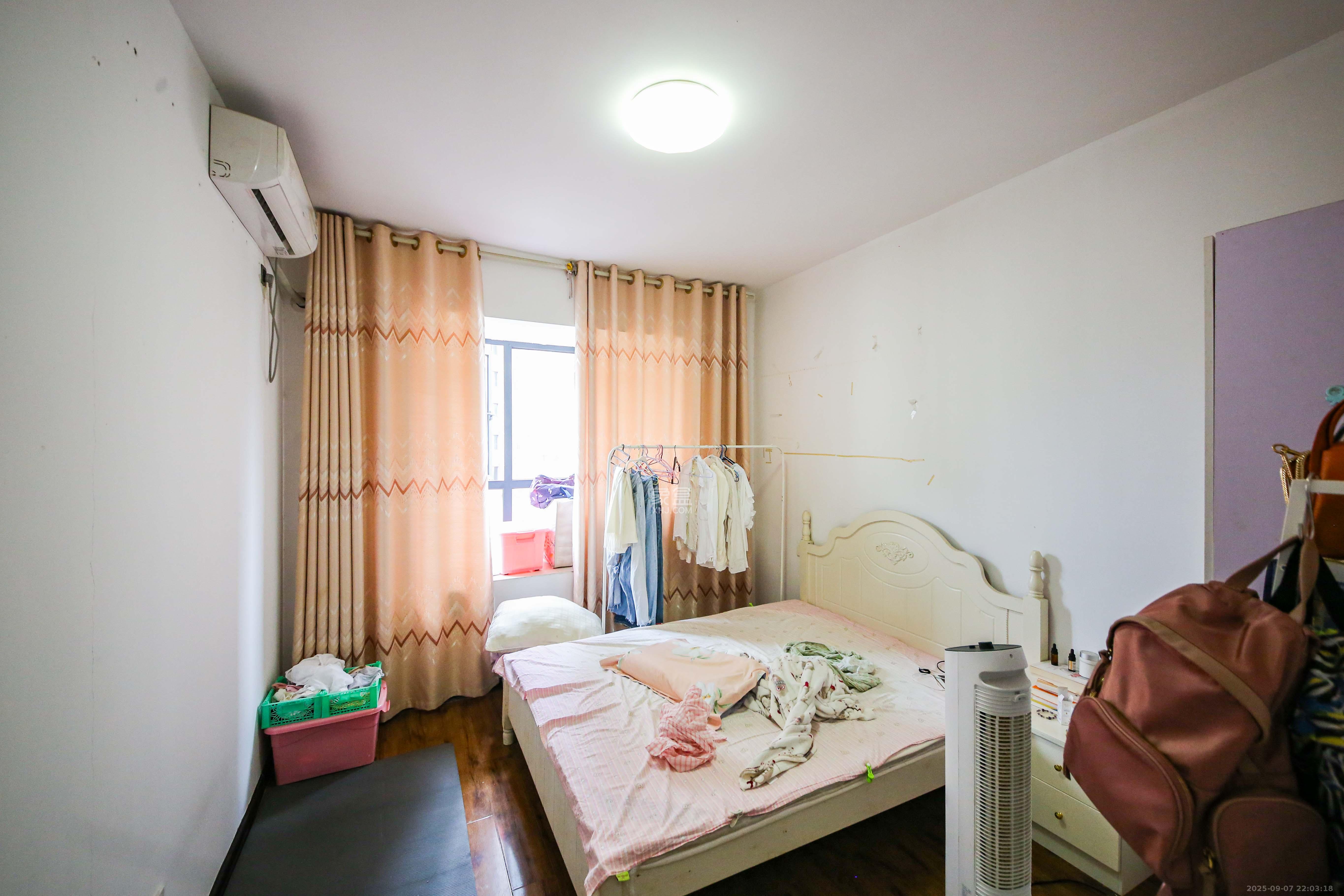 水墨林溪  2室1厅1卫    66.0万 水墨林溪  2室1厅1卫    66.0万卧室