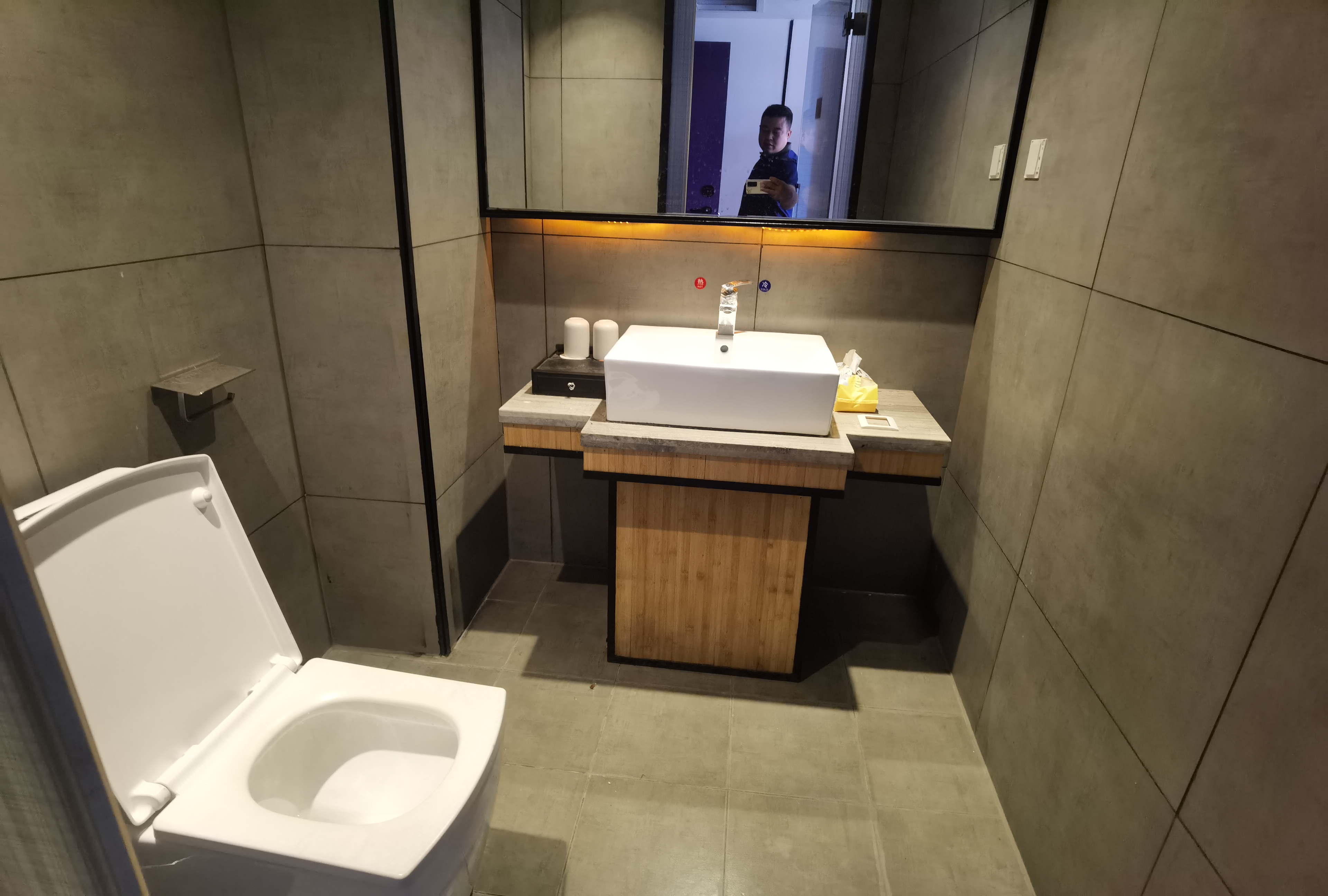 众一桂府  2室1厅1卫    28.0万 众一桂府  2室1厅1卫    28.0万客厅