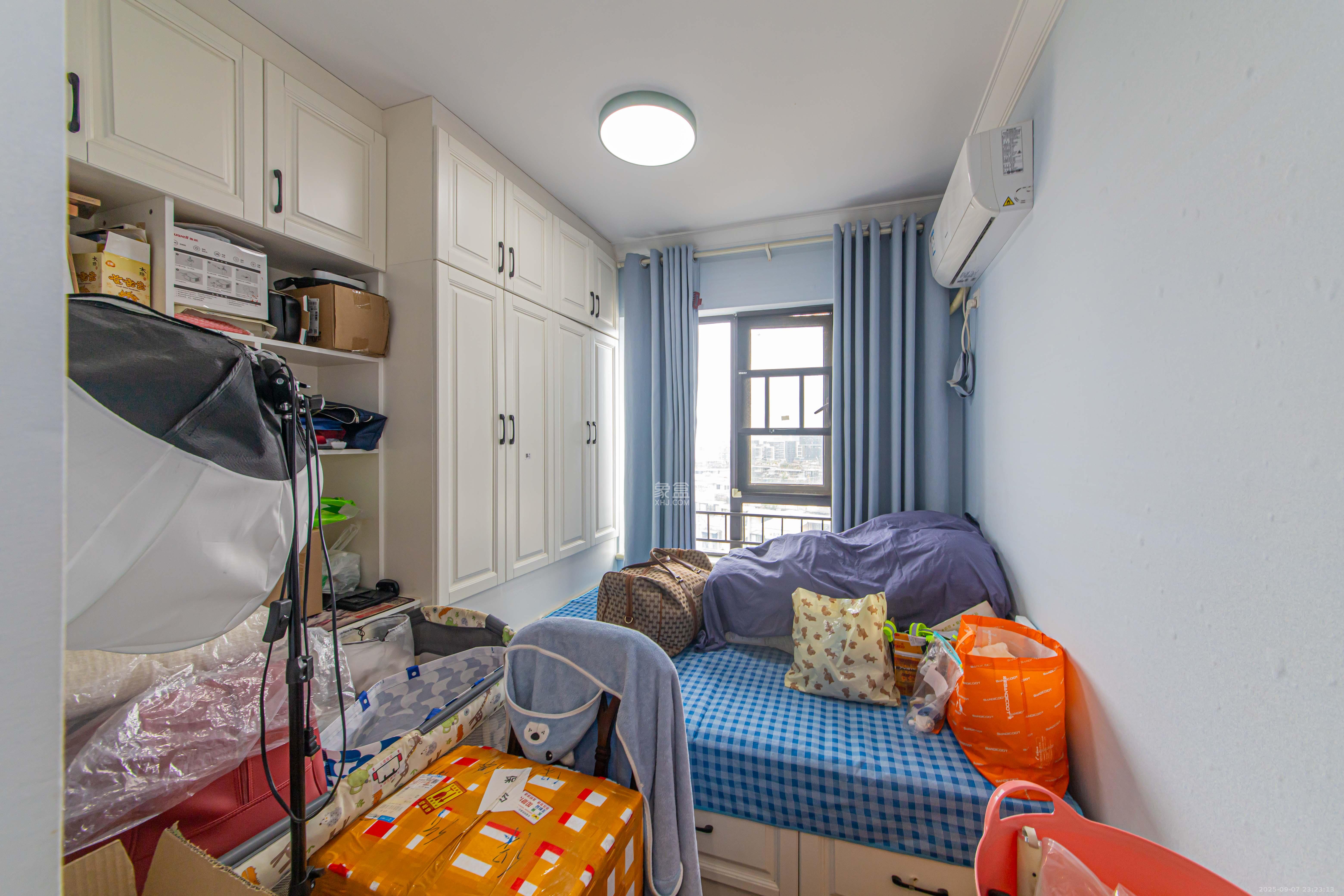 中海新城熙岸(中信新城五期) 3室2厅2卫 92.5万 中海新城熙岸(中信新城五期) 3室2厅2卫 92.5万卧室