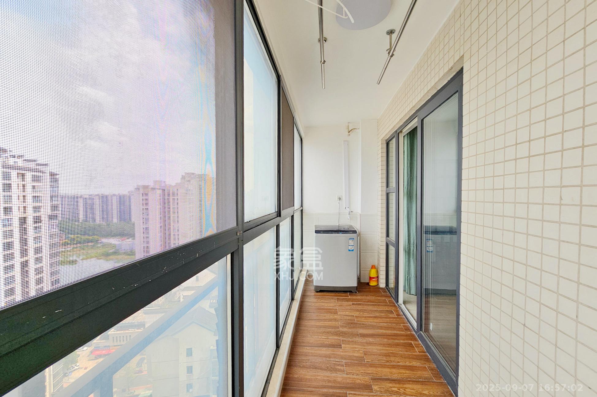 嘉宇盛世华章  3室2厅2卫    3200.0元/月室内图