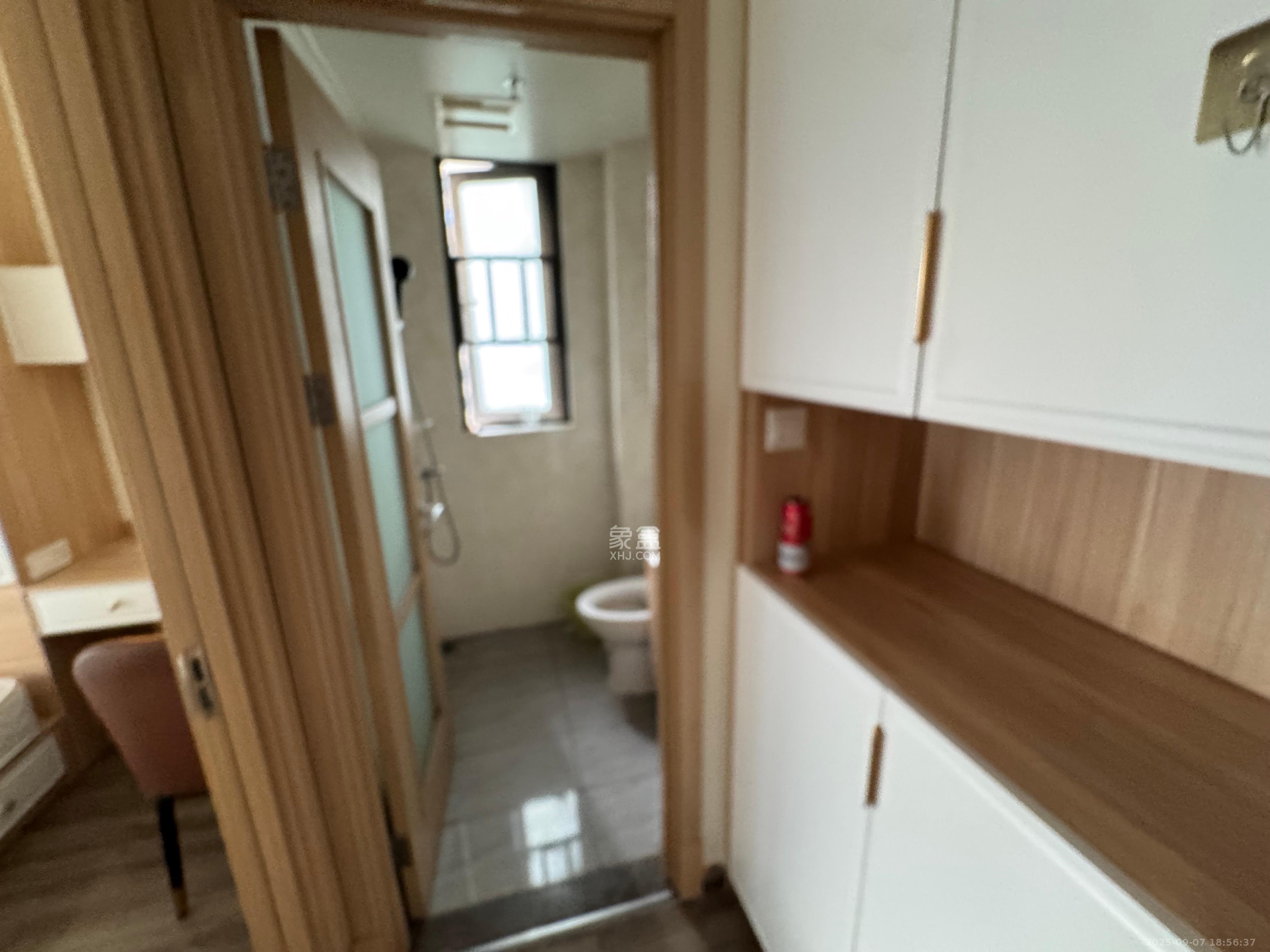 卓越浅水湾  1室1厅1卫    1950.0元/月室内图