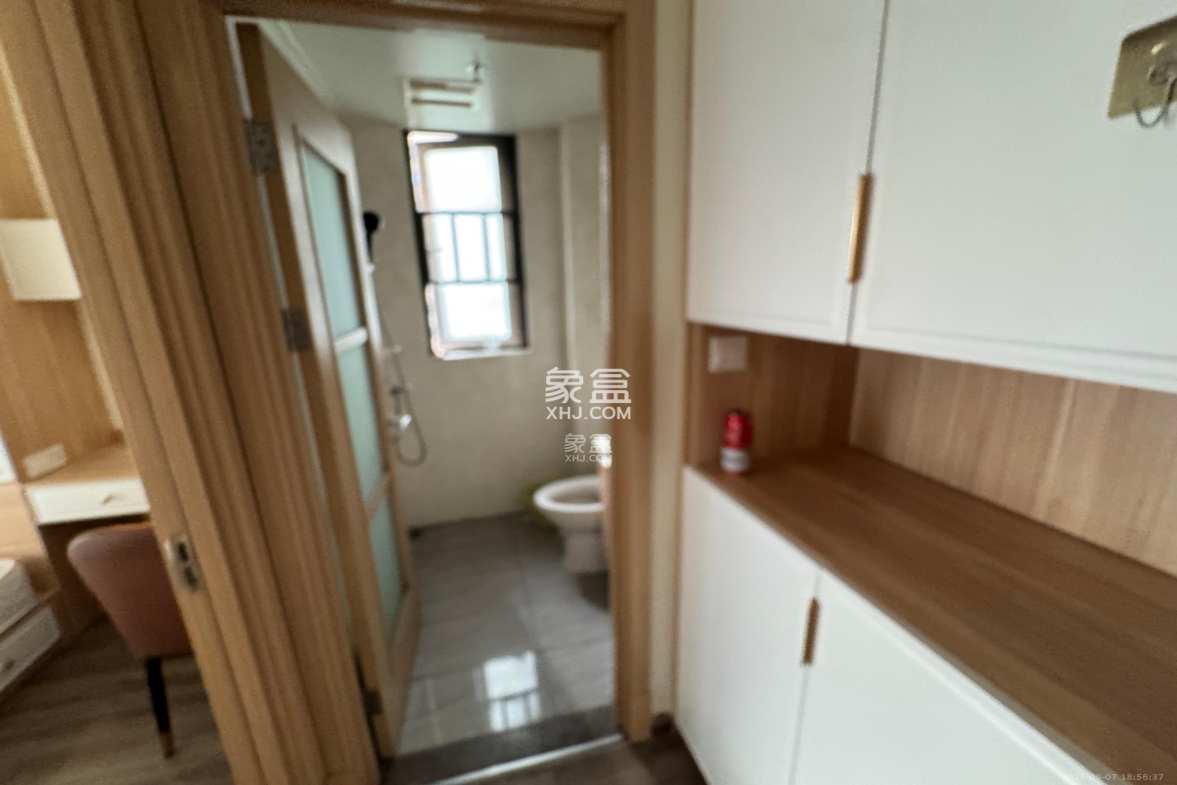 卓越浅水湾  1室1厅1卫    1950.0元/月 卓越浅水湾  1室1厅1卫    1950.0元/月室内图