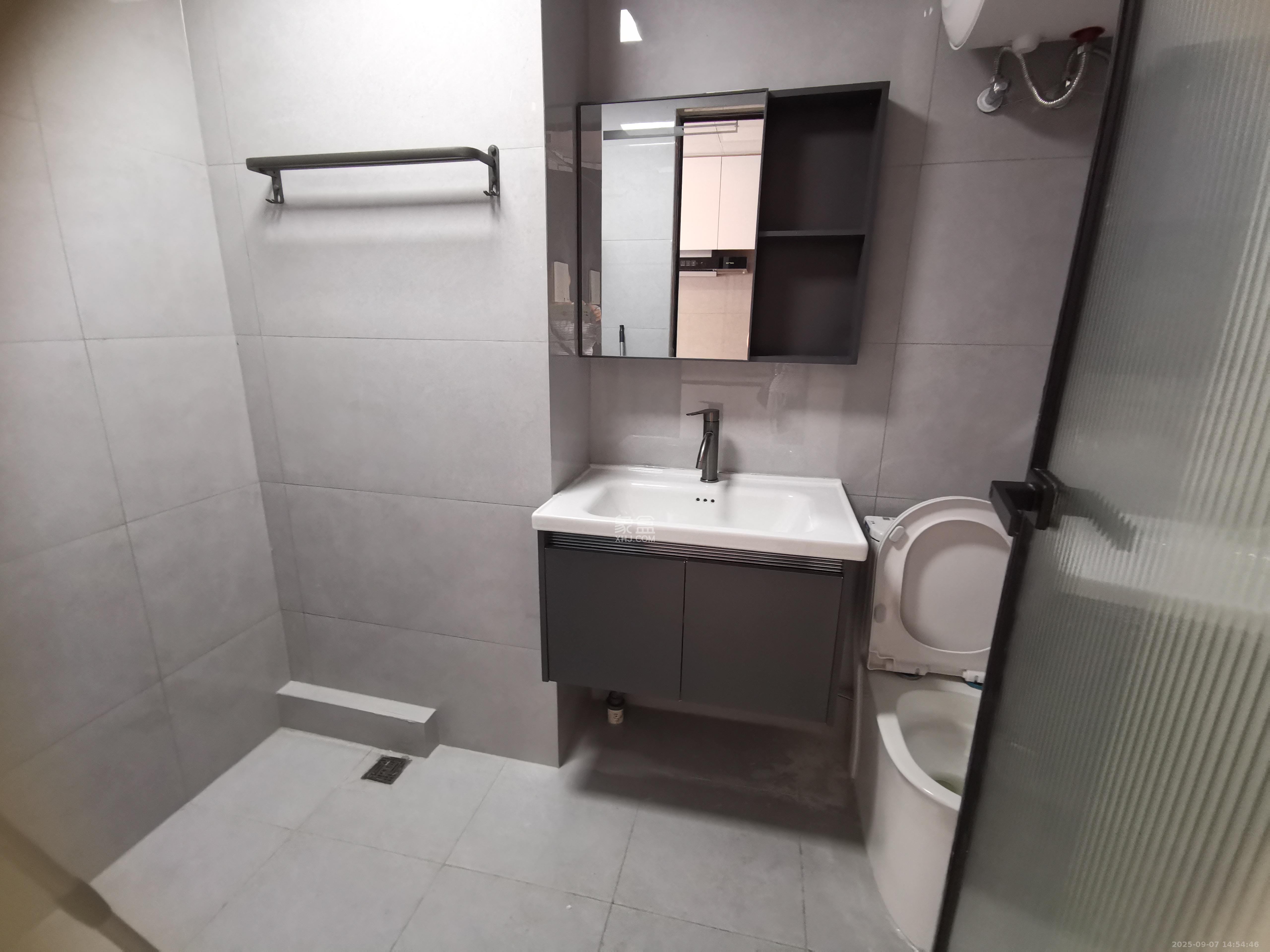 中海珑悦府 1室0厅0卫 1300.0元/月 中海珑悦府 1室0厅0卫 1300.0元/月室内图