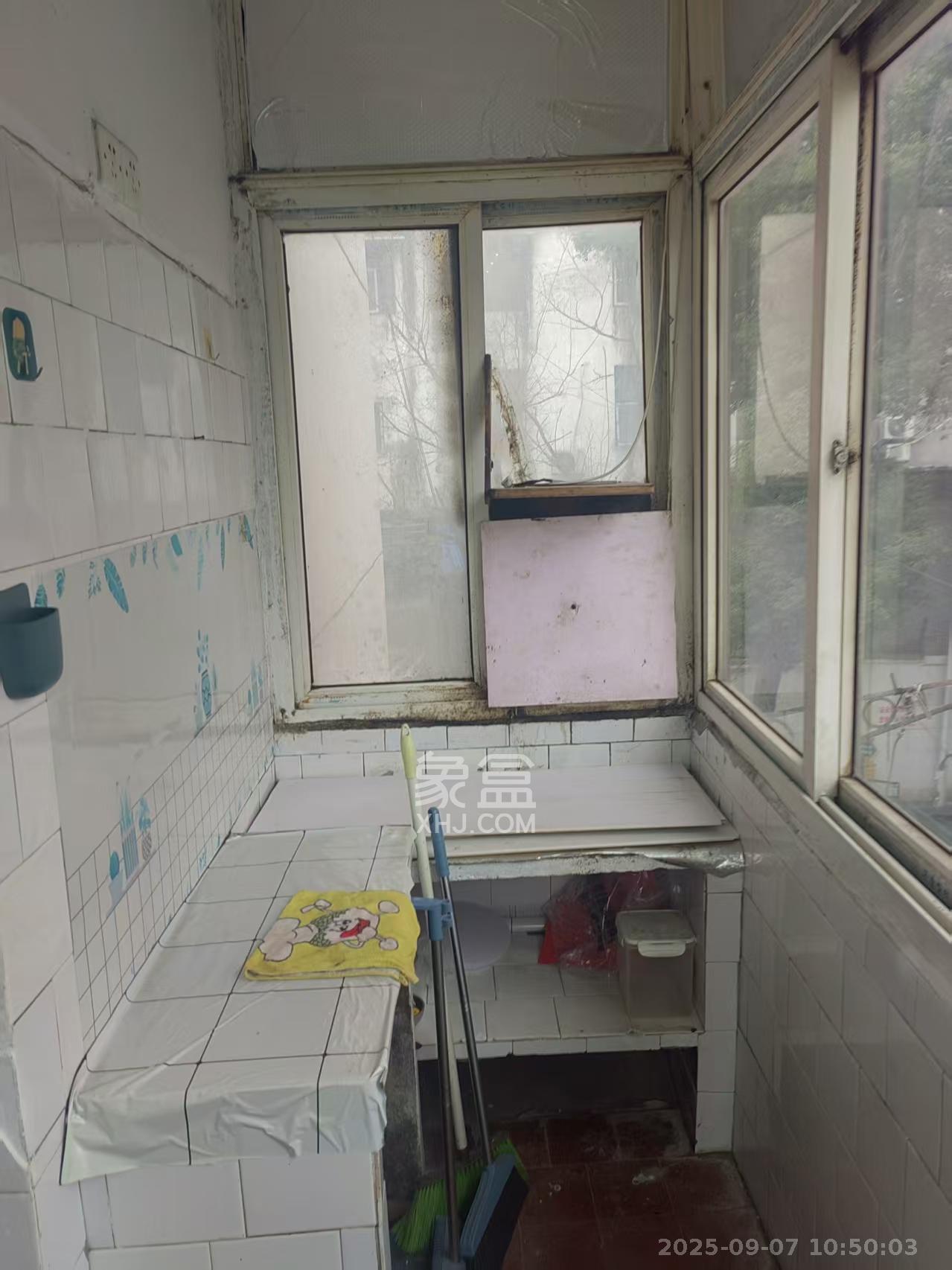 王公塘社区  2室1厅1卫   1200.00元/月室内图