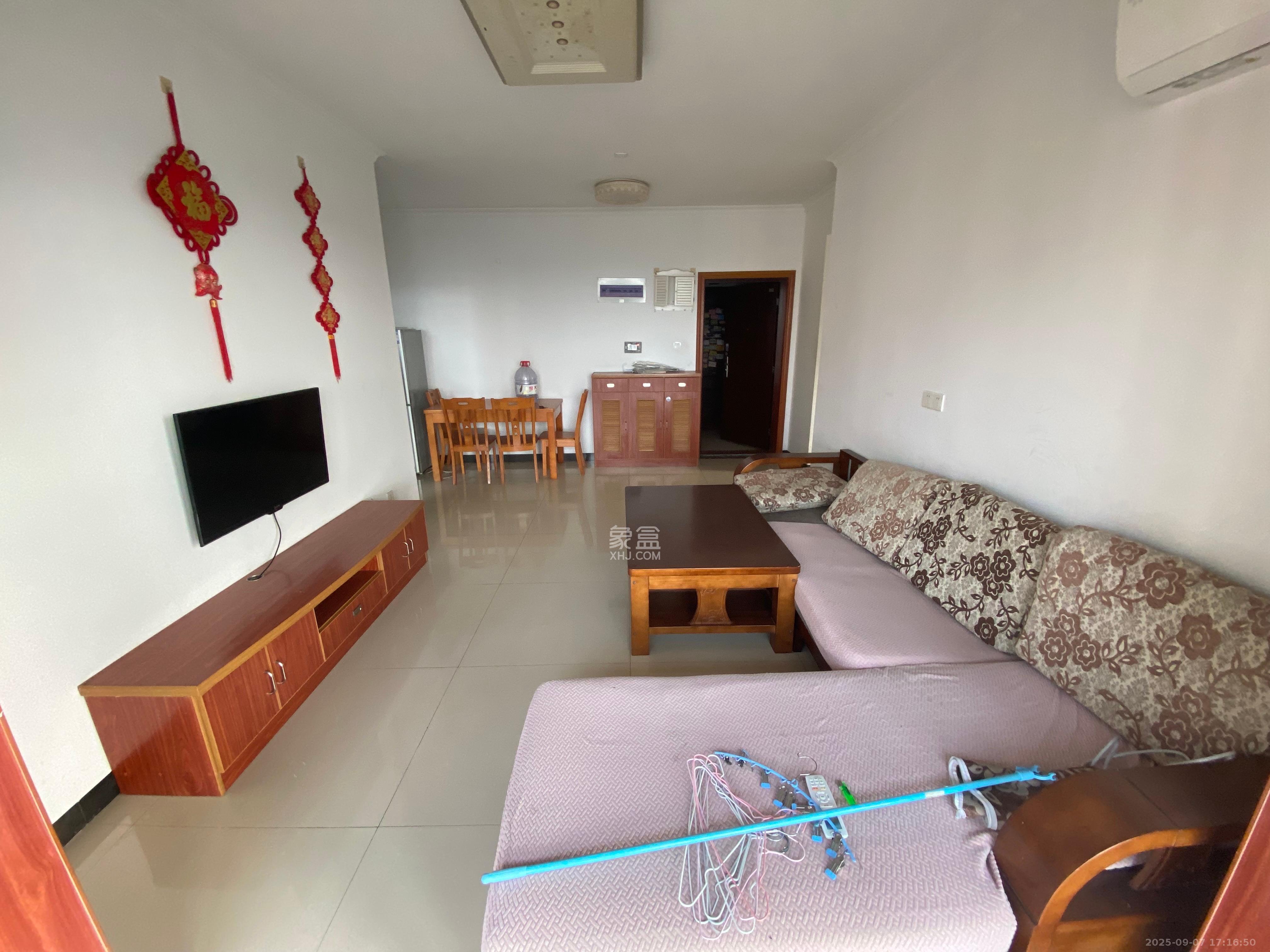 景塘家园  3室2厅1卫   2000.00元/月室内图