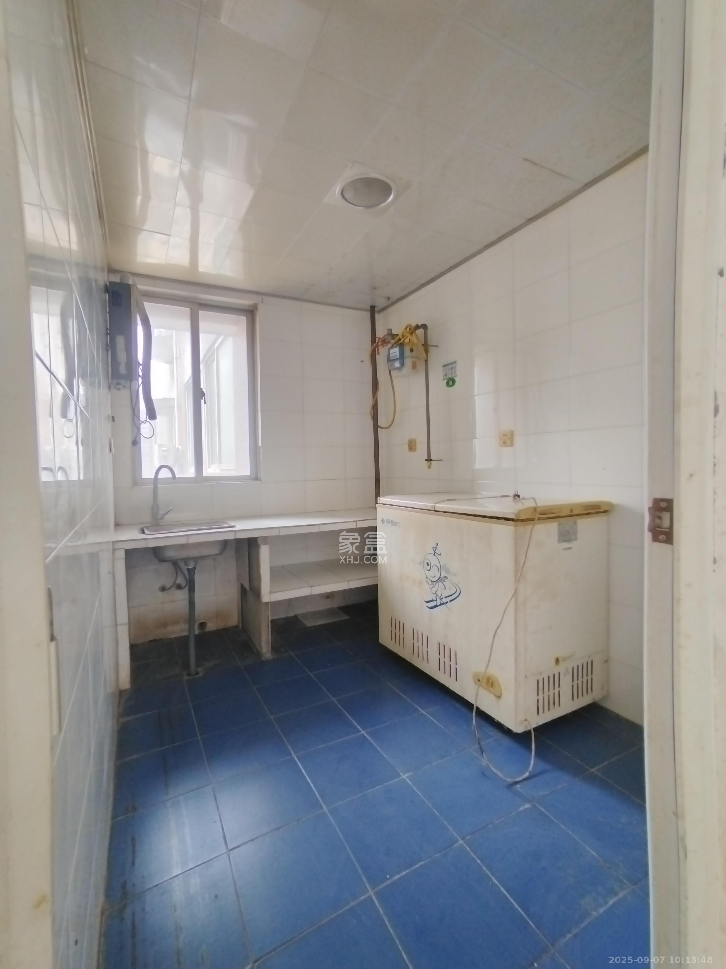 香海西岸 3室2厅1卫 2000.0元/月 香海西岸 3室2厅1卫 2000.0元/月室内图