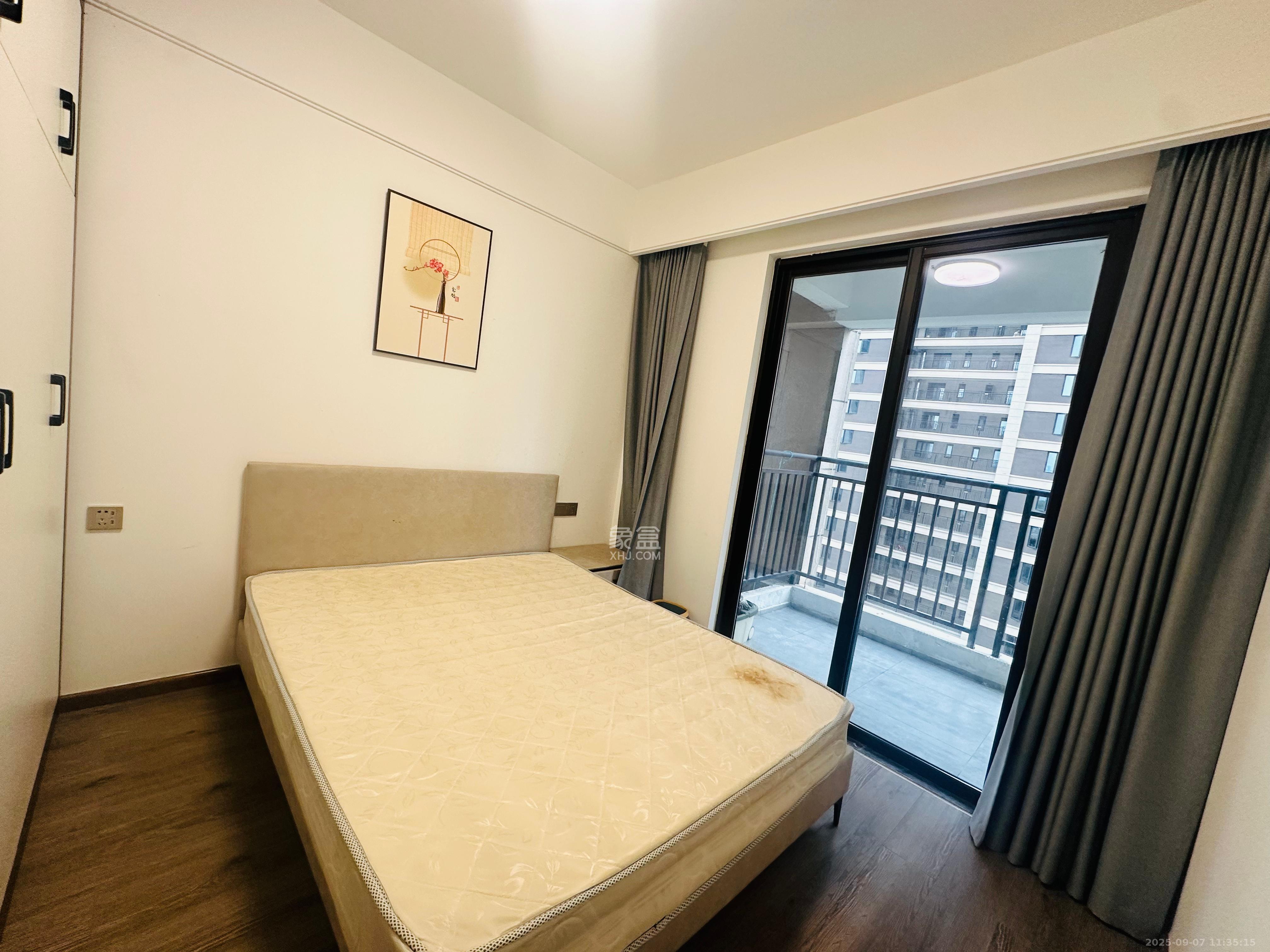 金茂建发泊悦 4室2厅2卫 4200.0元/月 金茂建发泊悦 4室2厅2卫 4200.0元/月室内图