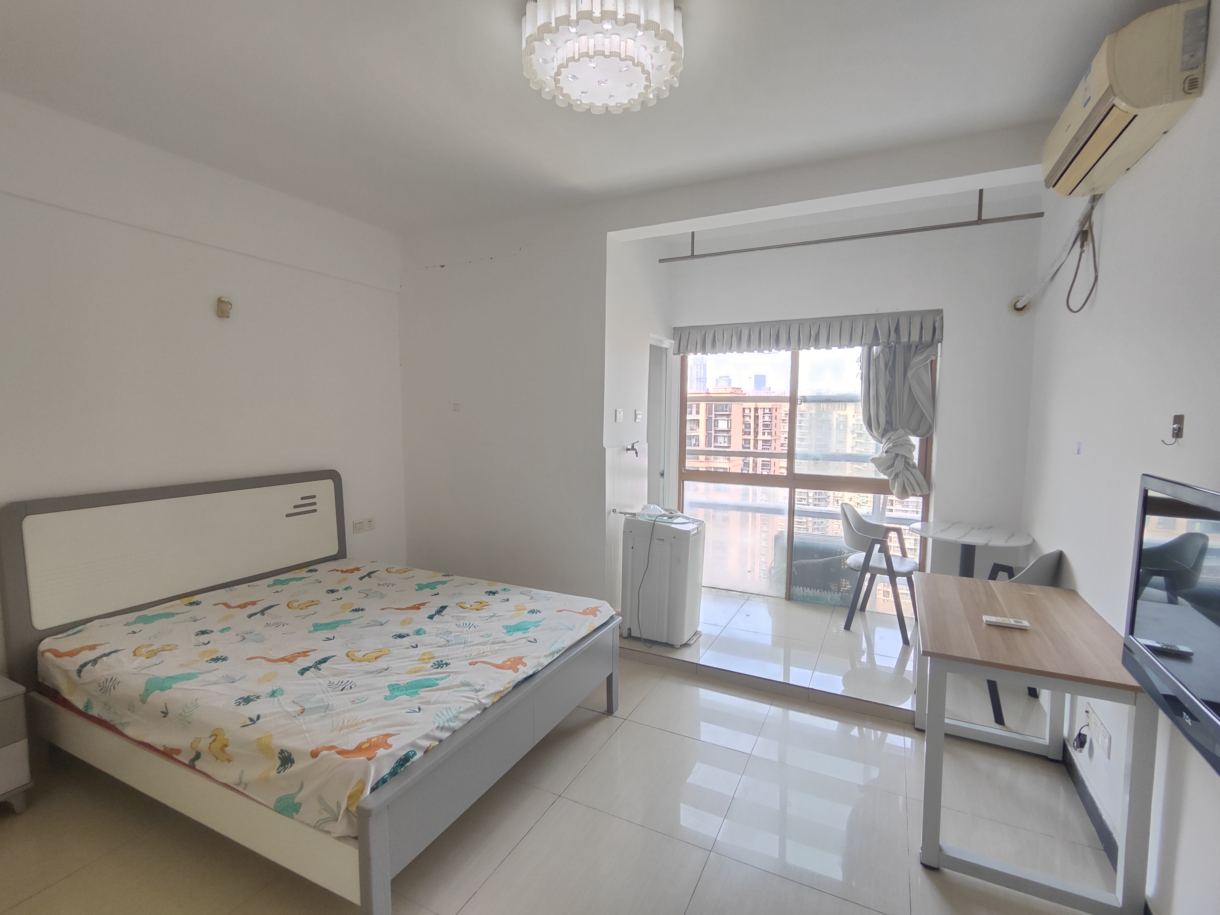 天健芙蓉盛世一期  1室1厅1卫    1400.0元/月户型图