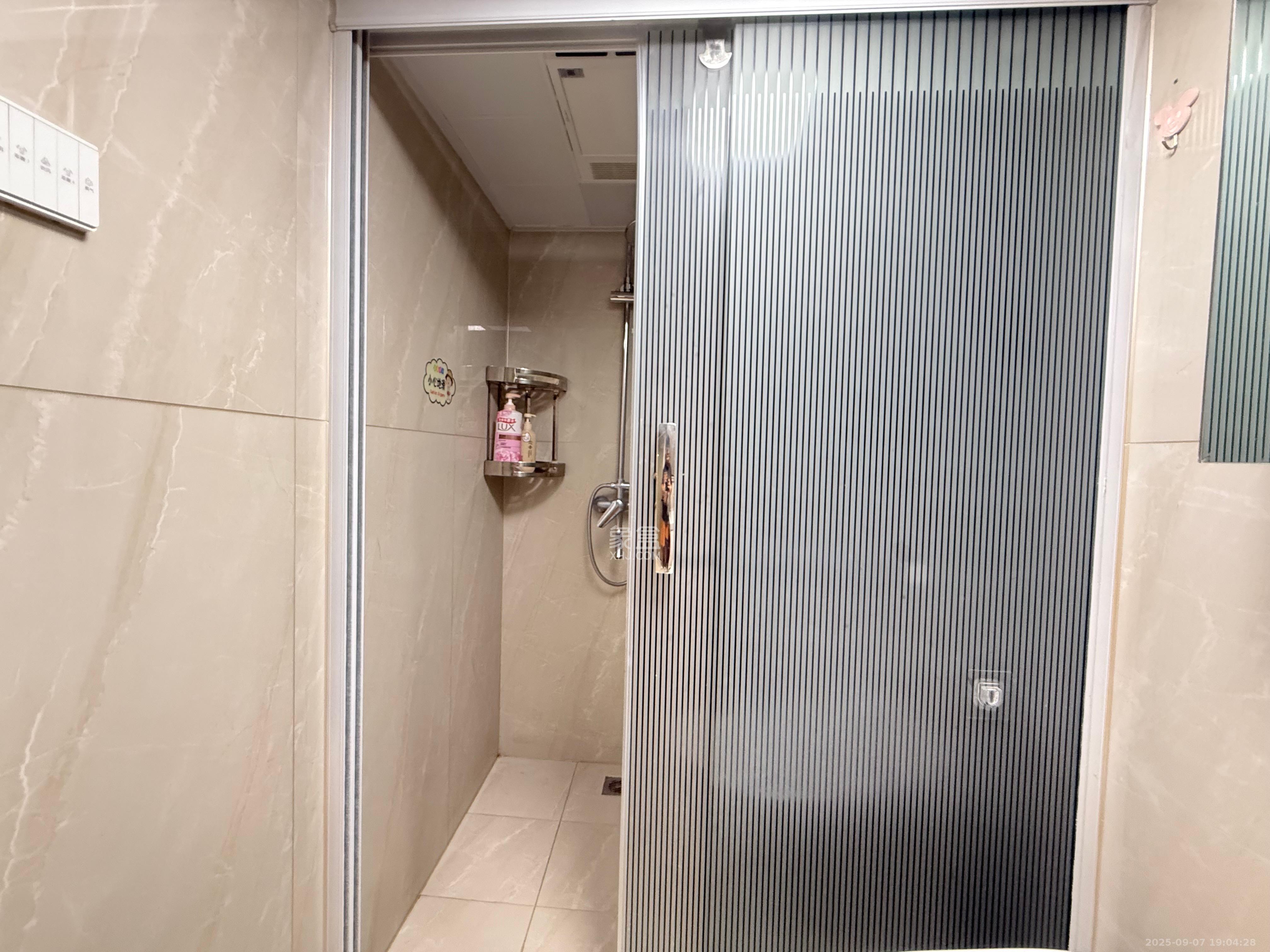 建发央玺(建发泱玺雅苑)  2室1厅1卫    2450.0元/月 建发央玺(建发泱玺雅苑)  2室1厅1卫    2450.0元/月室内图