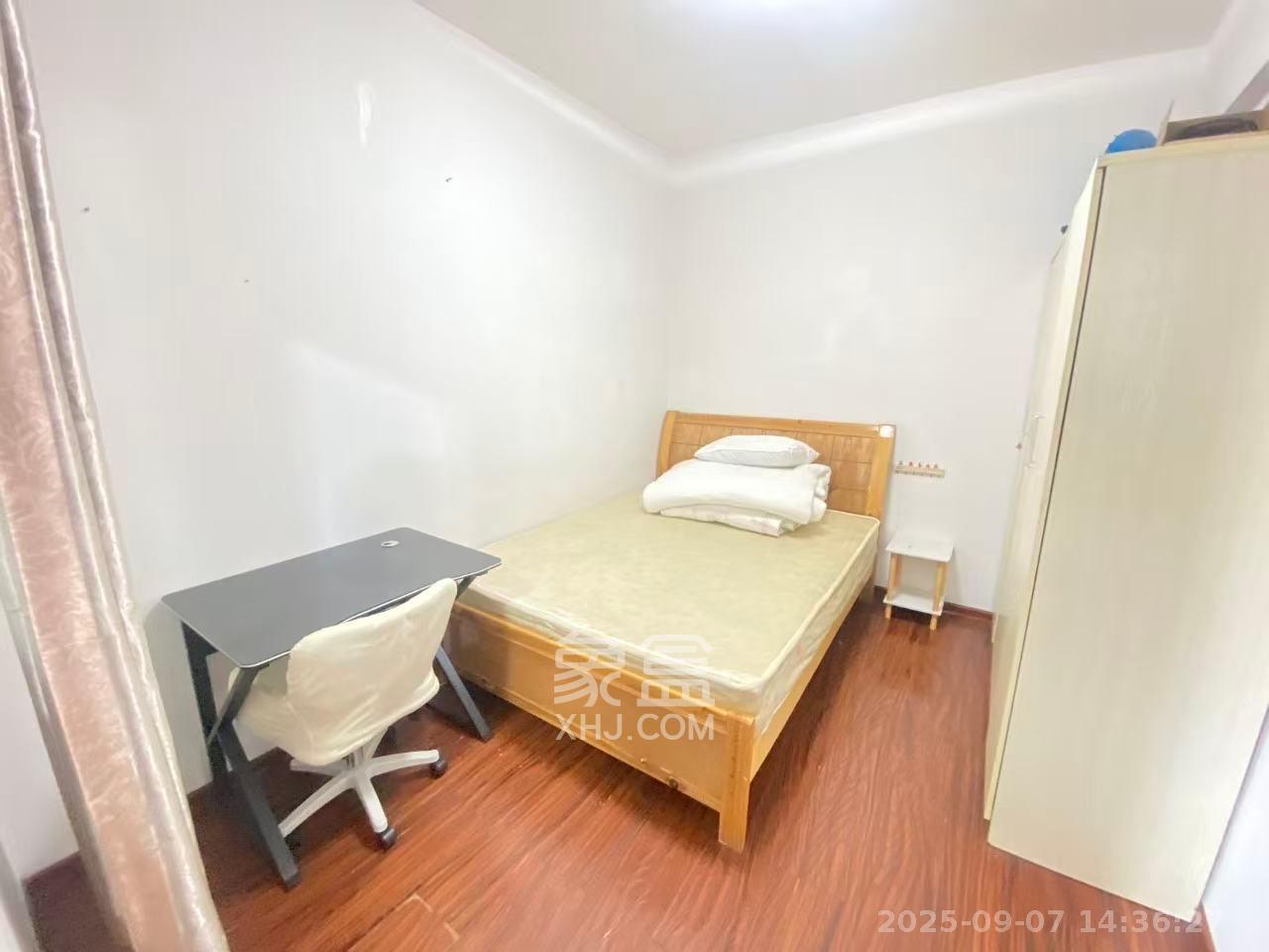 景泰雅苑(景江融城)  2室1厅1卫    1800.0元/月 景泰雅苑(景江融城)  2室1厅1卫    1800.0元/月室内图