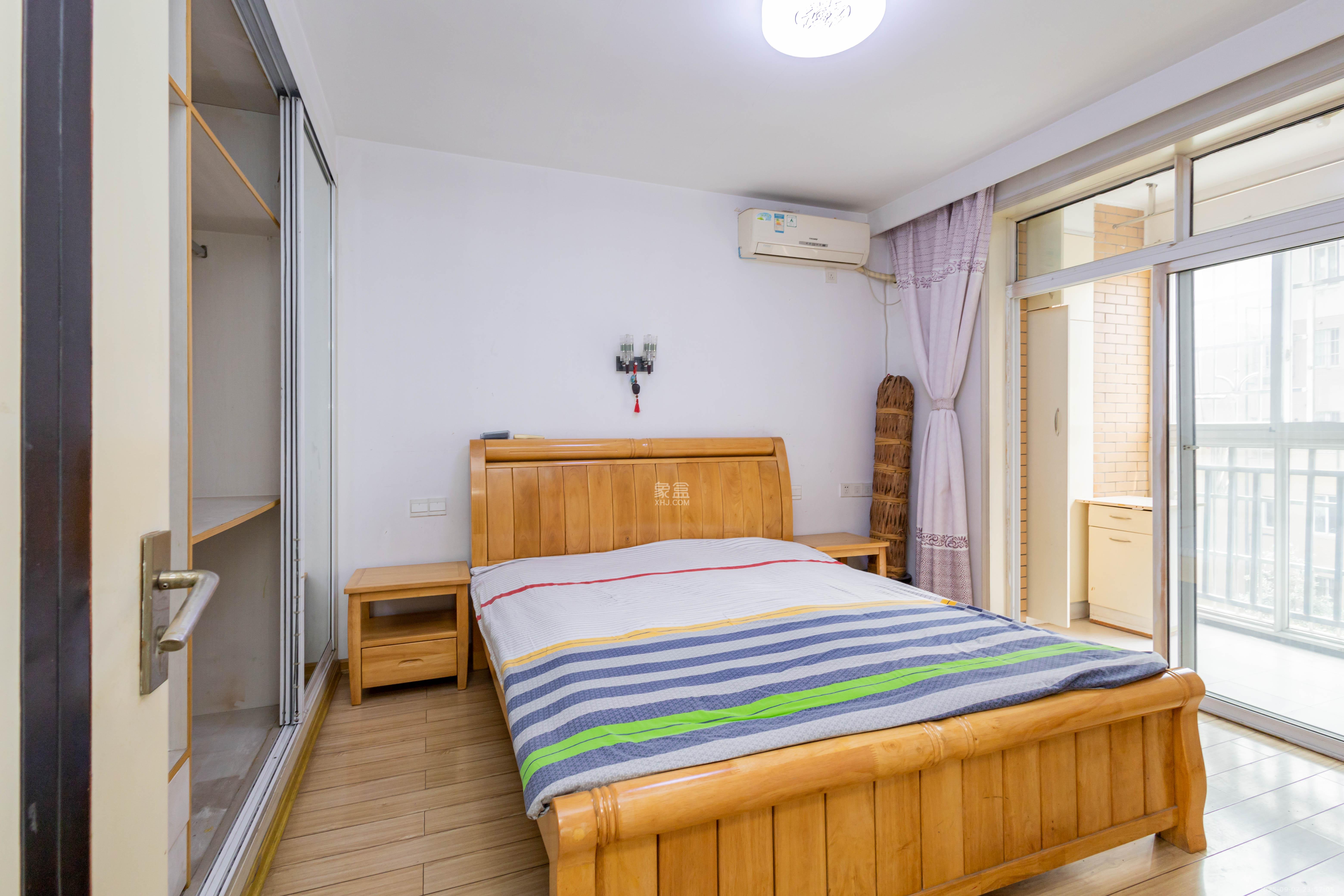 东岸锦城(东方人家) 3室2厅1卫 55.0万 东岸锦城(东方人家) 3室2厅1卫 55.0万卧室