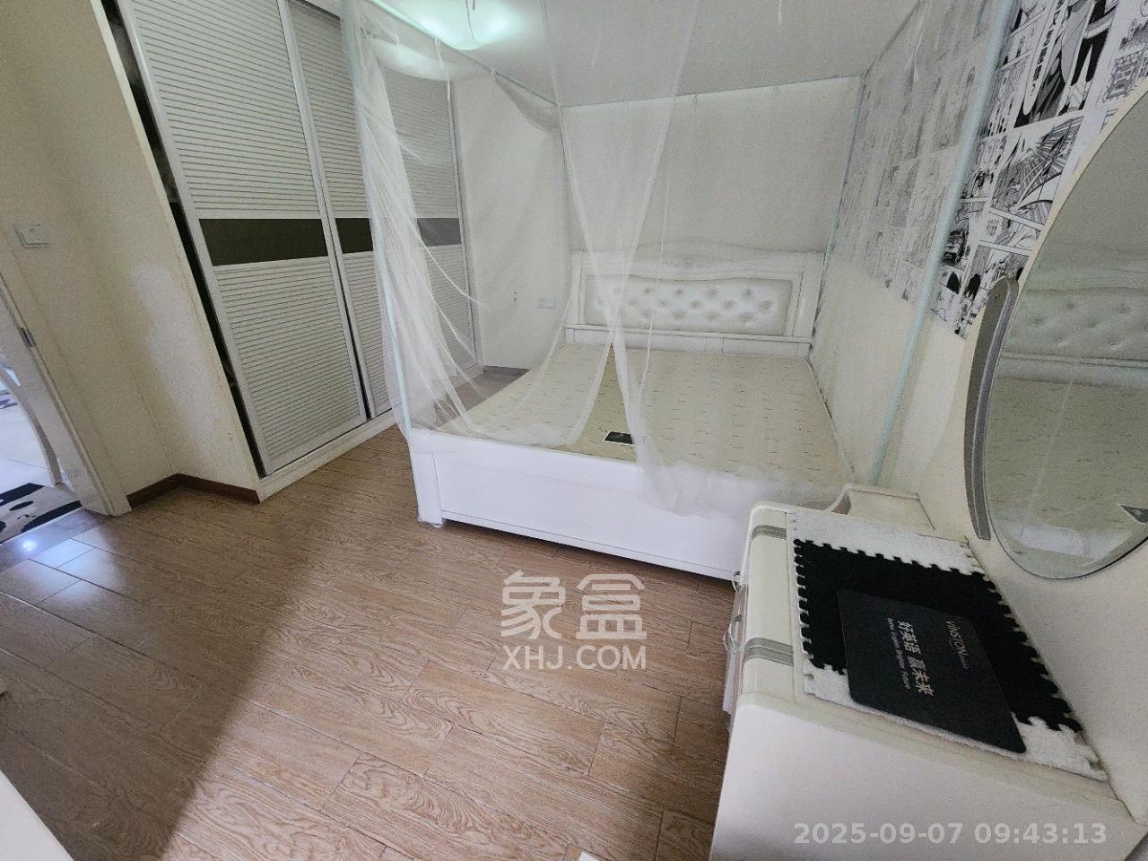 奥克斯广场  2室2厅1卫   2900.00元/月室内图