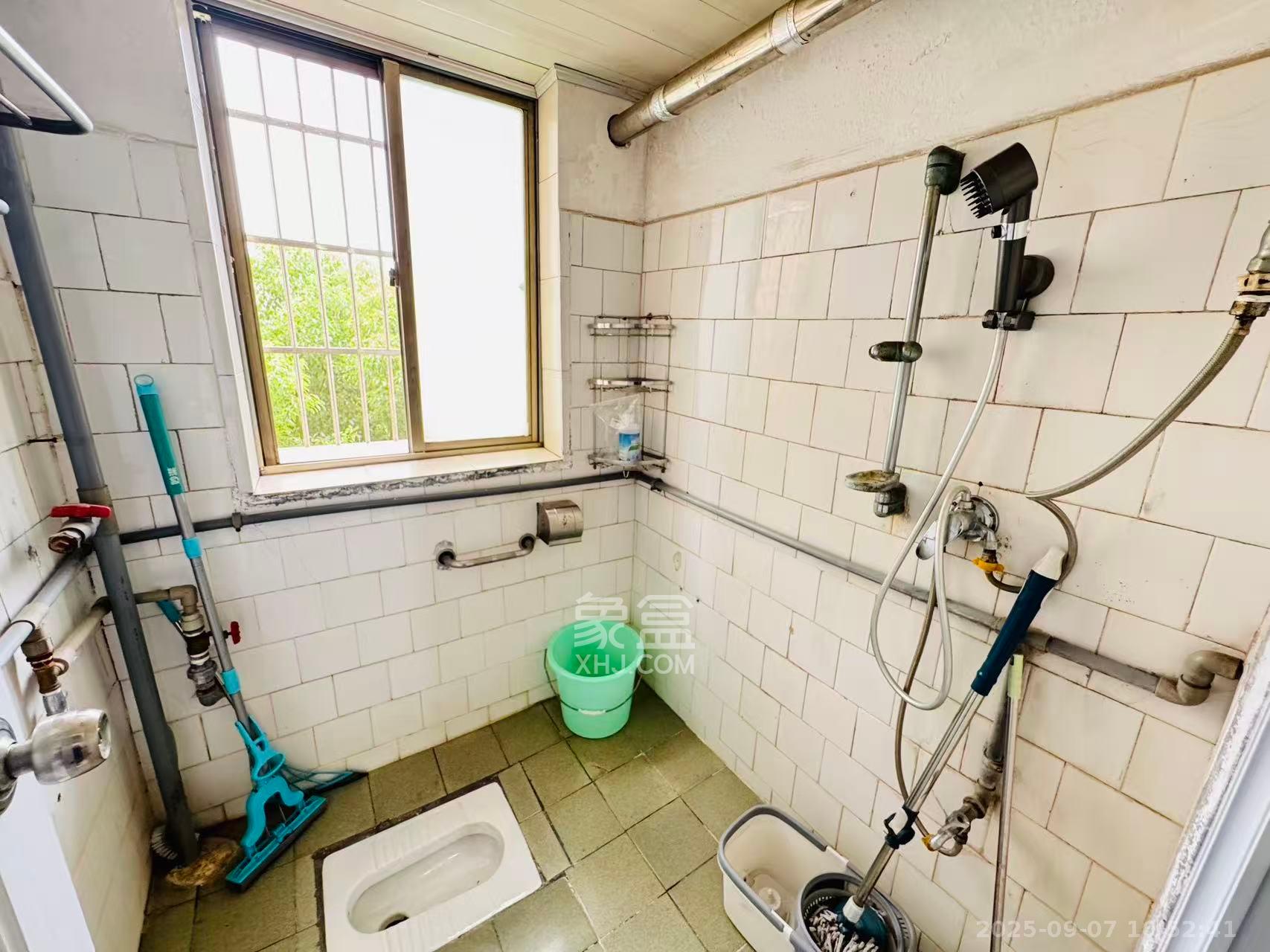 湖南电器研究所 3室2厅1卫 1800.0元/月 湖南电器研究所 3室2厅1卫 1800.0元/月室内图