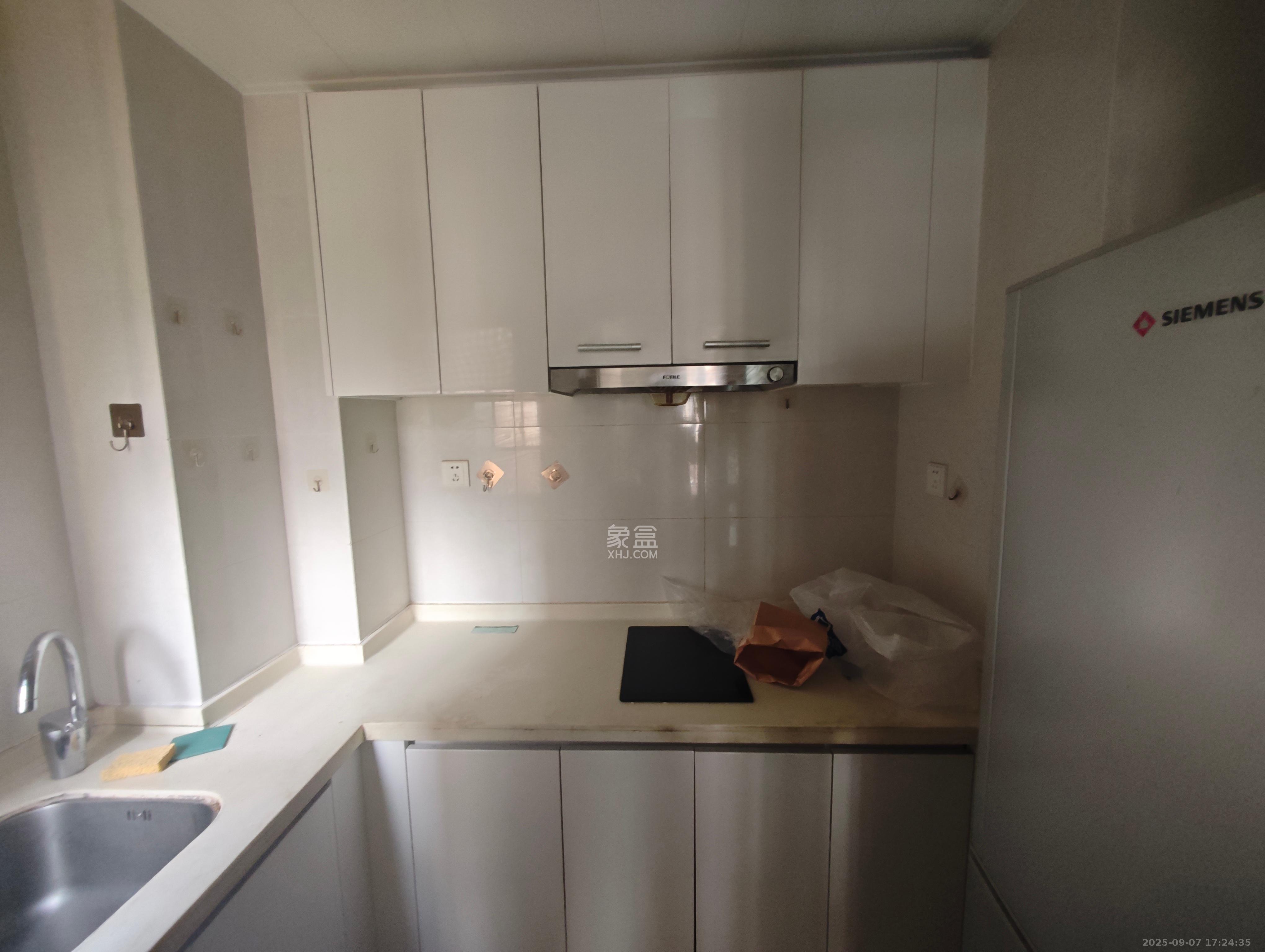 中海新城熙岸(中信新城五期) 1室1厅1卫 1600.0元/月 中海新城熙岸(中信新城五期) 1室1厅1卫 1600.0元/月室内图