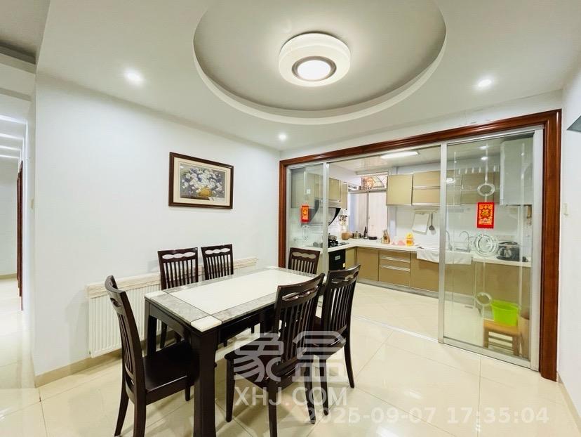 鸿园小区 3室1厅1卫 3300.0元/月 鸿园小区 3室1厅1卫 3300.0元/月室内图