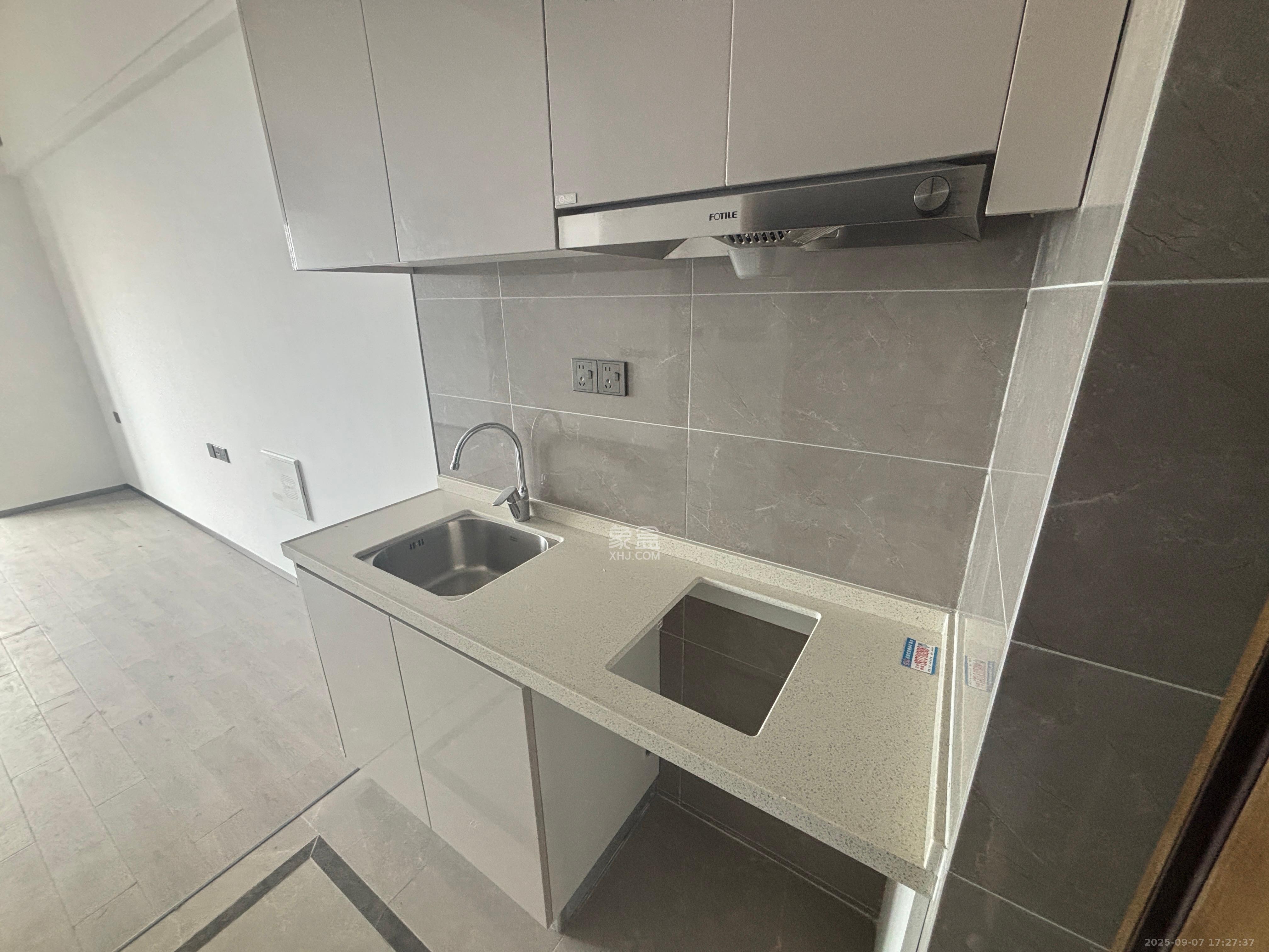 中建宝铂公馆 1室1厅1卫 1800.0元/月 中建宝铂公馆 1室1厅1卫 1800.0元/月室内图