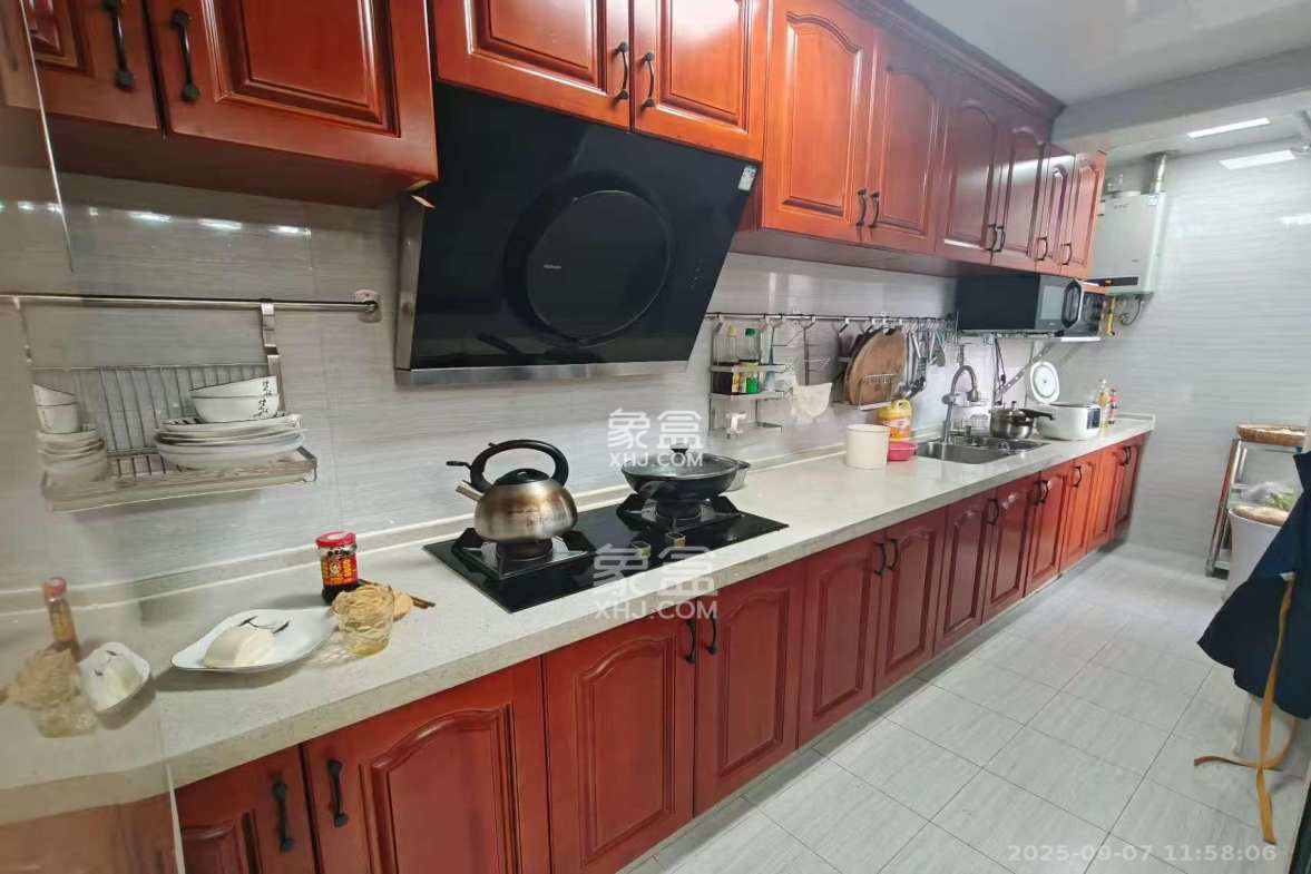 北辰三角洲E3区  4室1厅2卫    3400.0元/月 北辰三角洲E3区  4室1厅2卫    3400.0元/月室内图