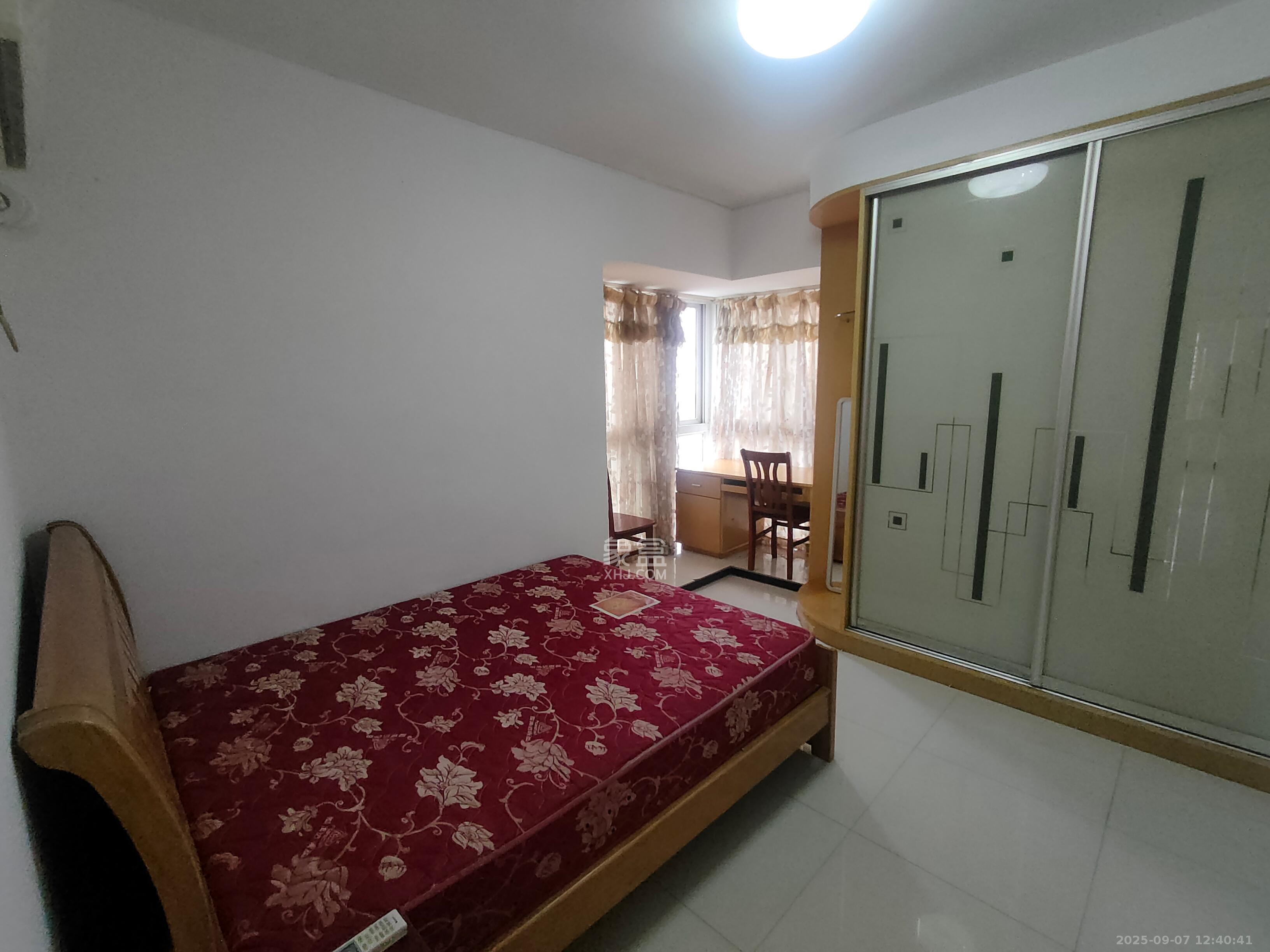 星典时代 2室2厅1卫 1800.0元/月 星典时代 2室2厅1卫 1800.0元/月室内图