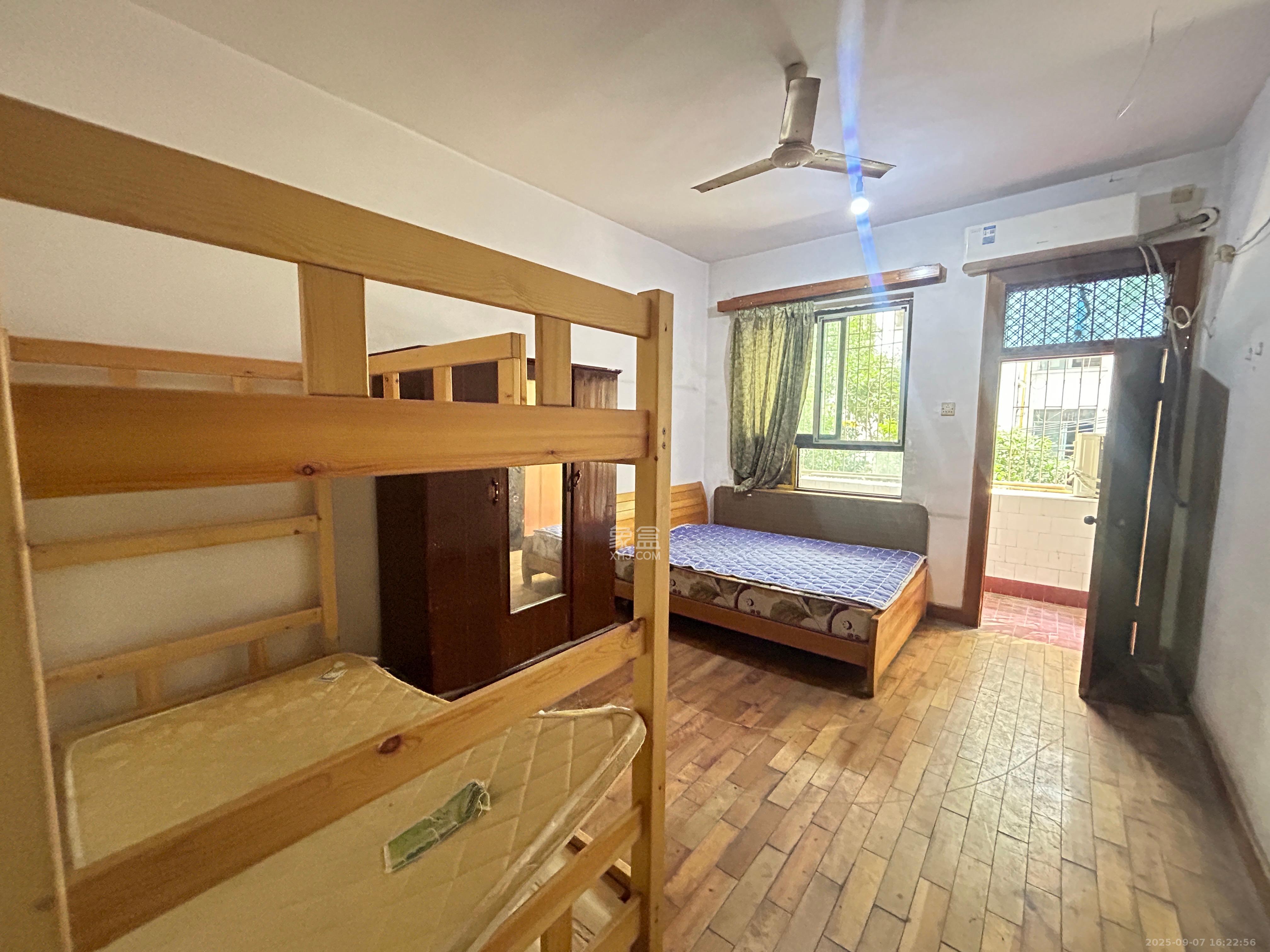 农机宿舍(省农机局大院宿舍) 4室2厅2卫 3080.0元/月 农机宿舍(省农机局大院宿舍) 4室2厅2卫 3080.0元/月室内图