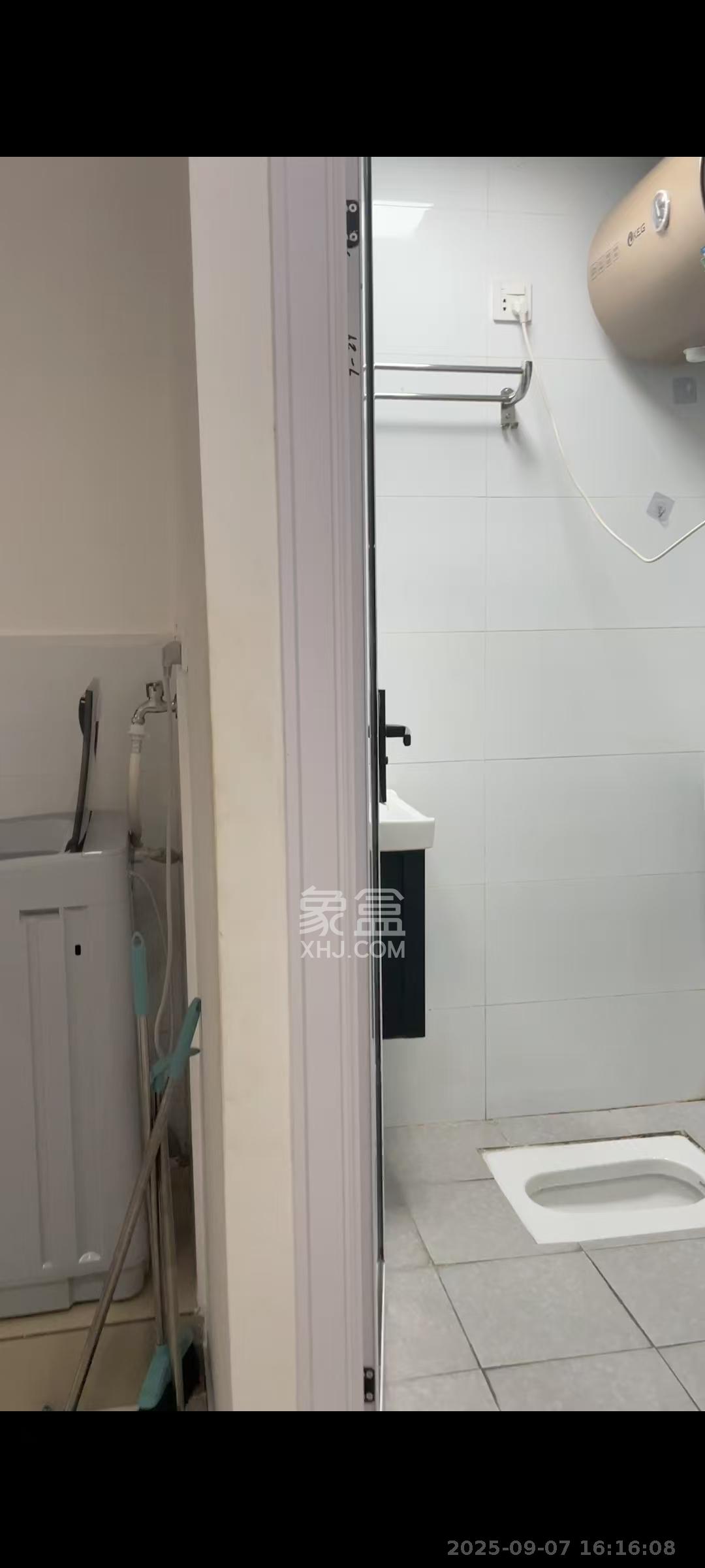 岳北社区  1室1厅1卫    1450.0元/月室内图