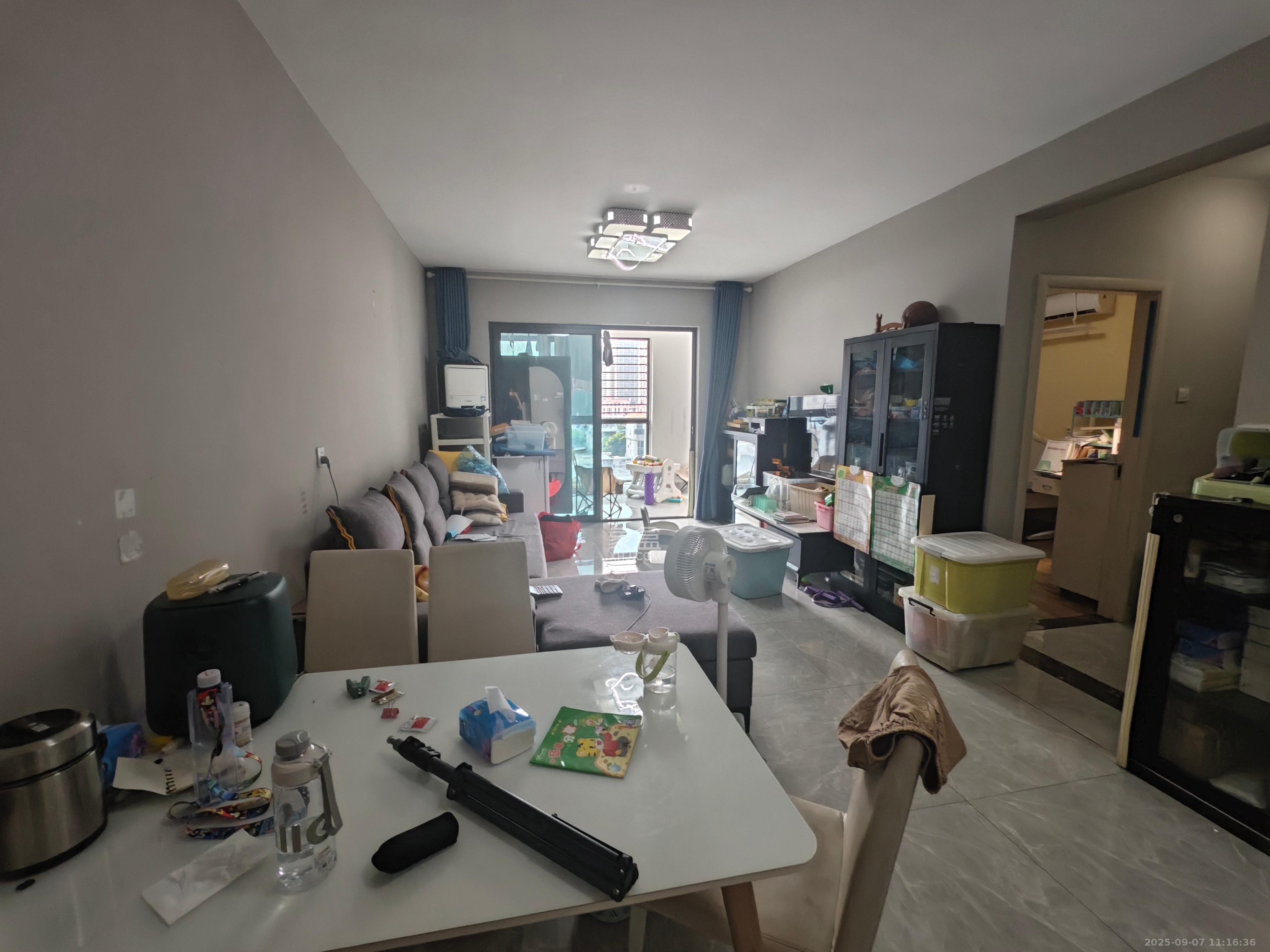 明昇壹城(明昇时代广场)一期 3室2厅2卫 2500.0元/月 明昇壹城(明昇时代广场)一期 3室2厅2卫 2500.0元/月室内图