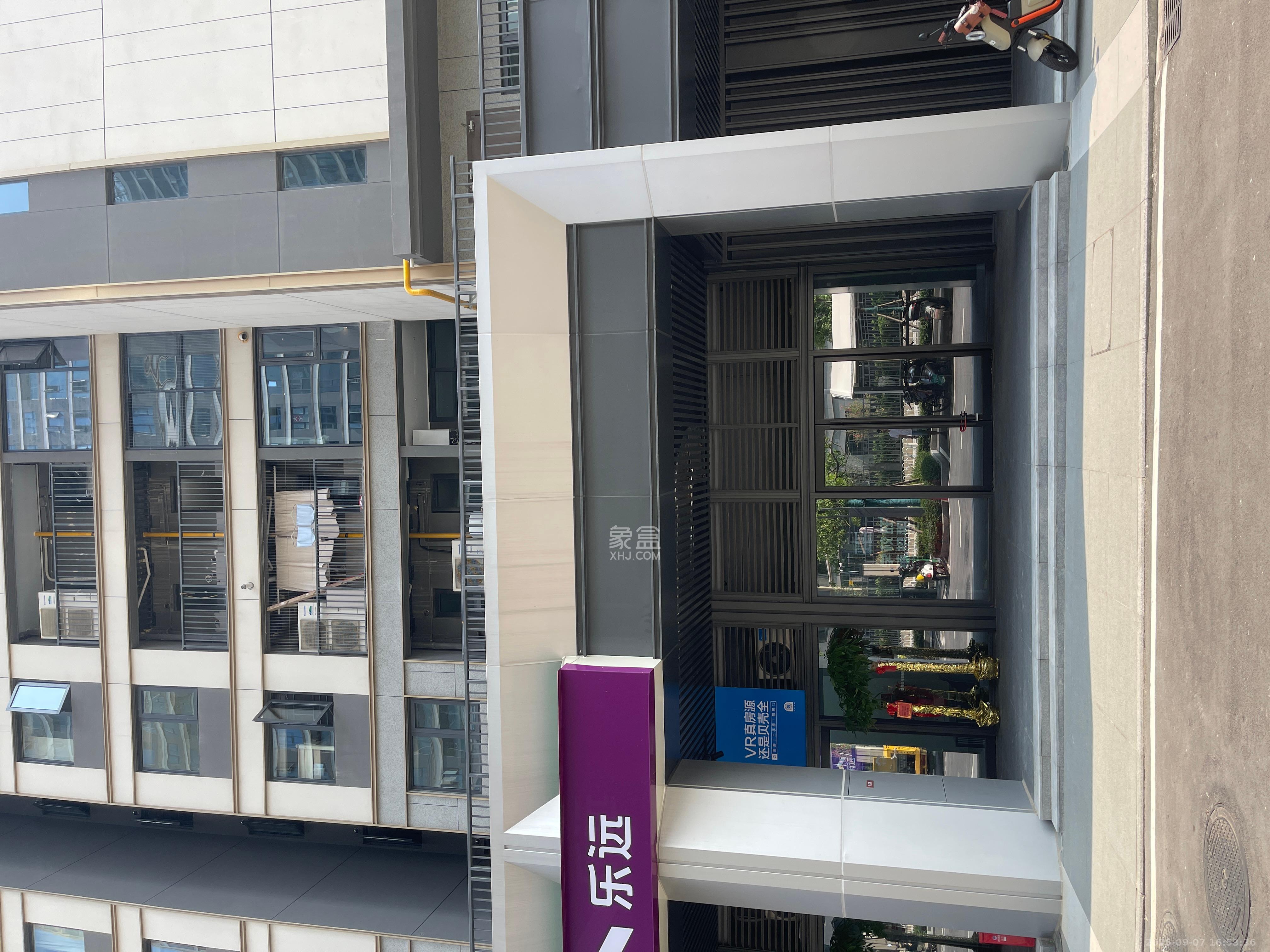 长沙润府B区   76.43㎡     9800.00元/月室内图