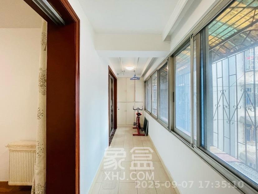 鸿园小区 3室1厅1卫 3300.0元/月 鸿园小区 3室1厅1卫 3300.0元/月室内图