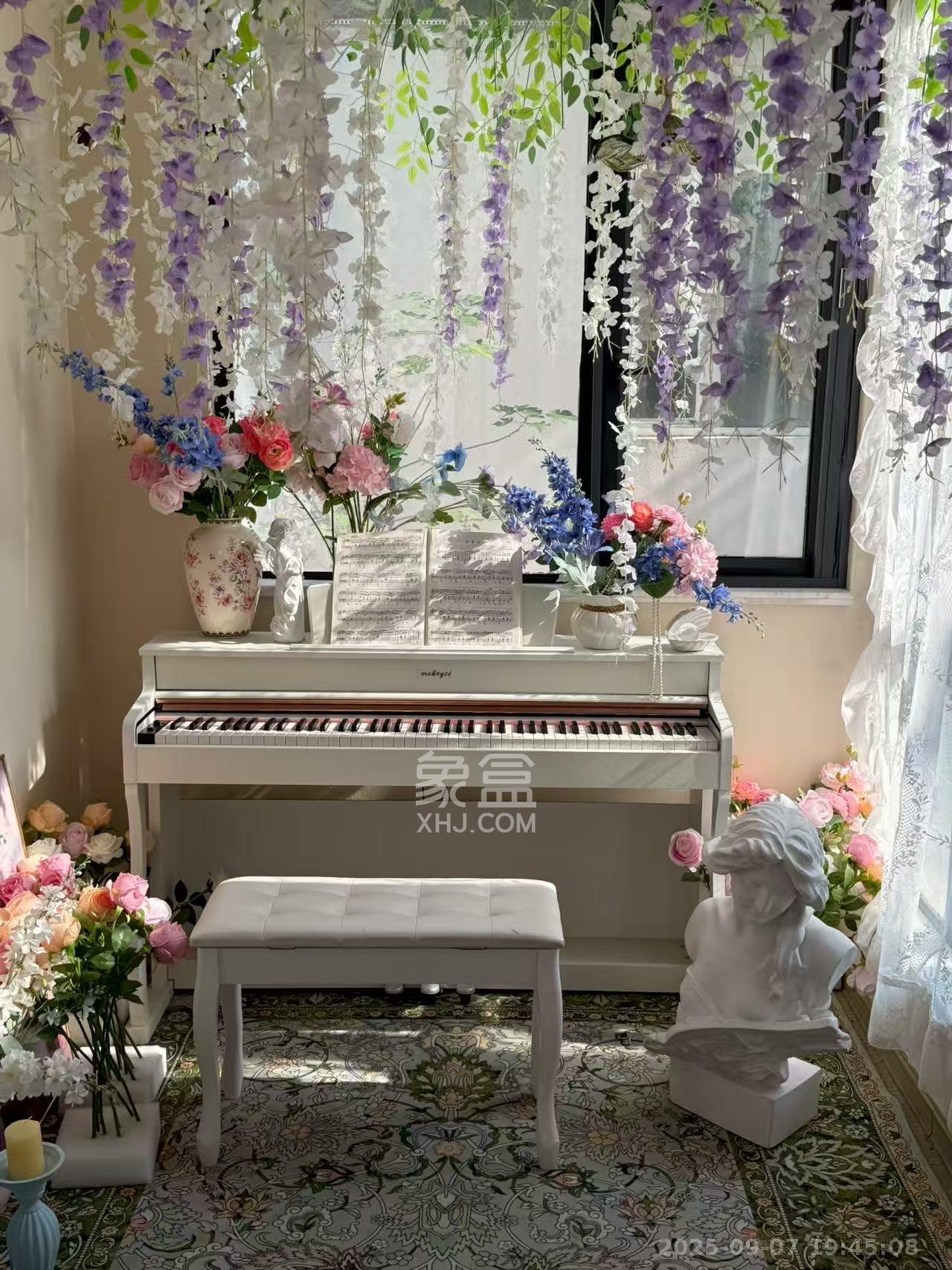 万科城  4室2厅2卫    7300.0元/月室内图