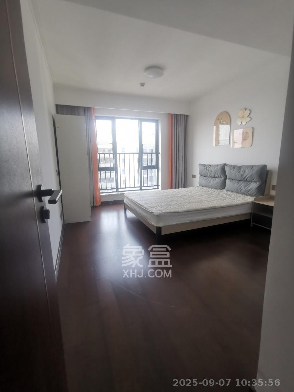 绿地长沙城际空间站(绿地新里佳苑)  4室2厅2卫    3900.0元/月 绿地长沙城际空间站(绿地新里佳苑)  4室2厅2卫    3900.0元/月室内图