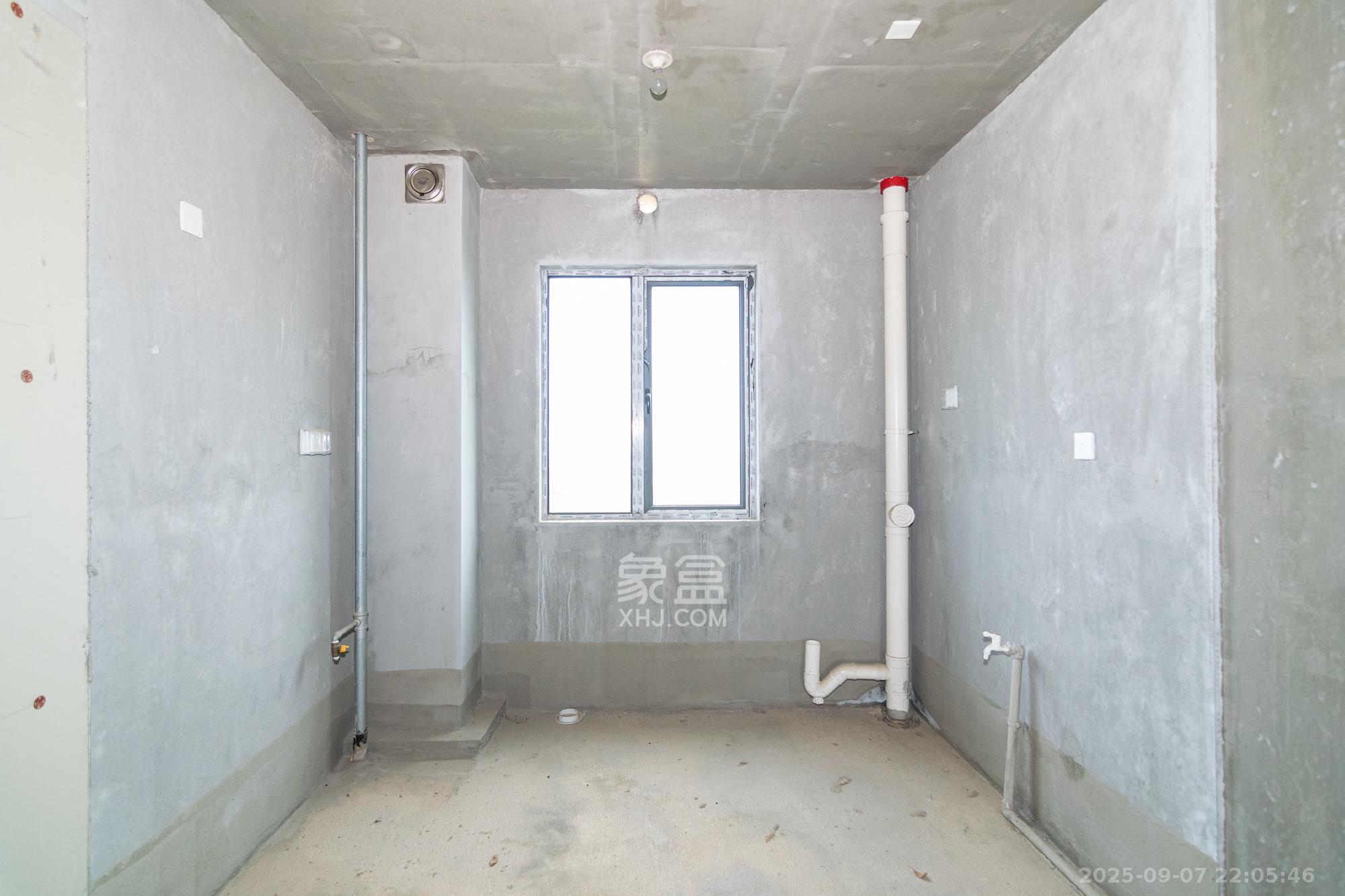 澳海云天赋  4室2厅2卫    62.0万 澳海云天赋  4室2厅2卫    62.0万厨房