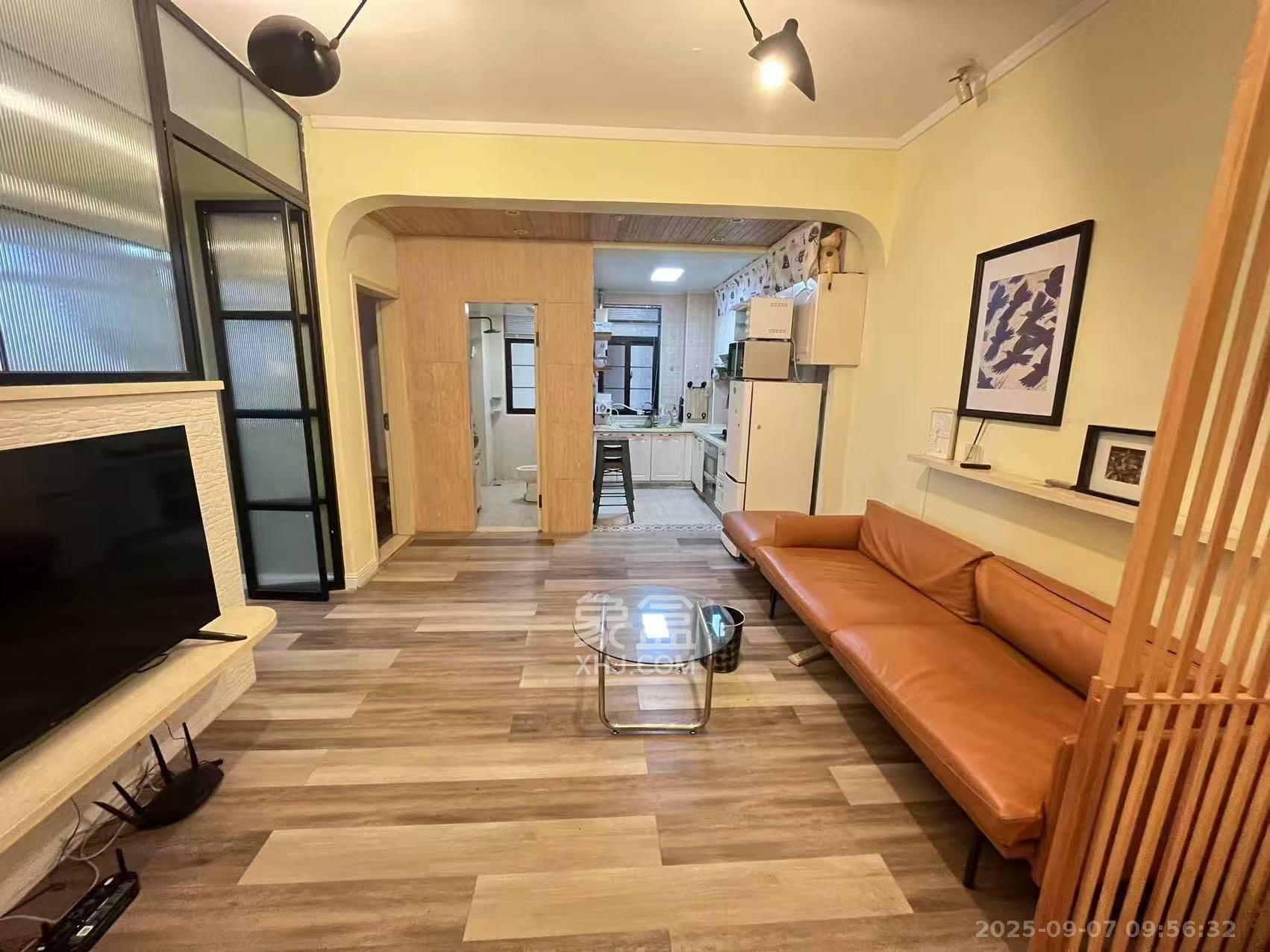 沁园春御院 2室2厅1卫 2700.0元/月 沁园春御院 2室2厅1卫 2700.0元/月室内图