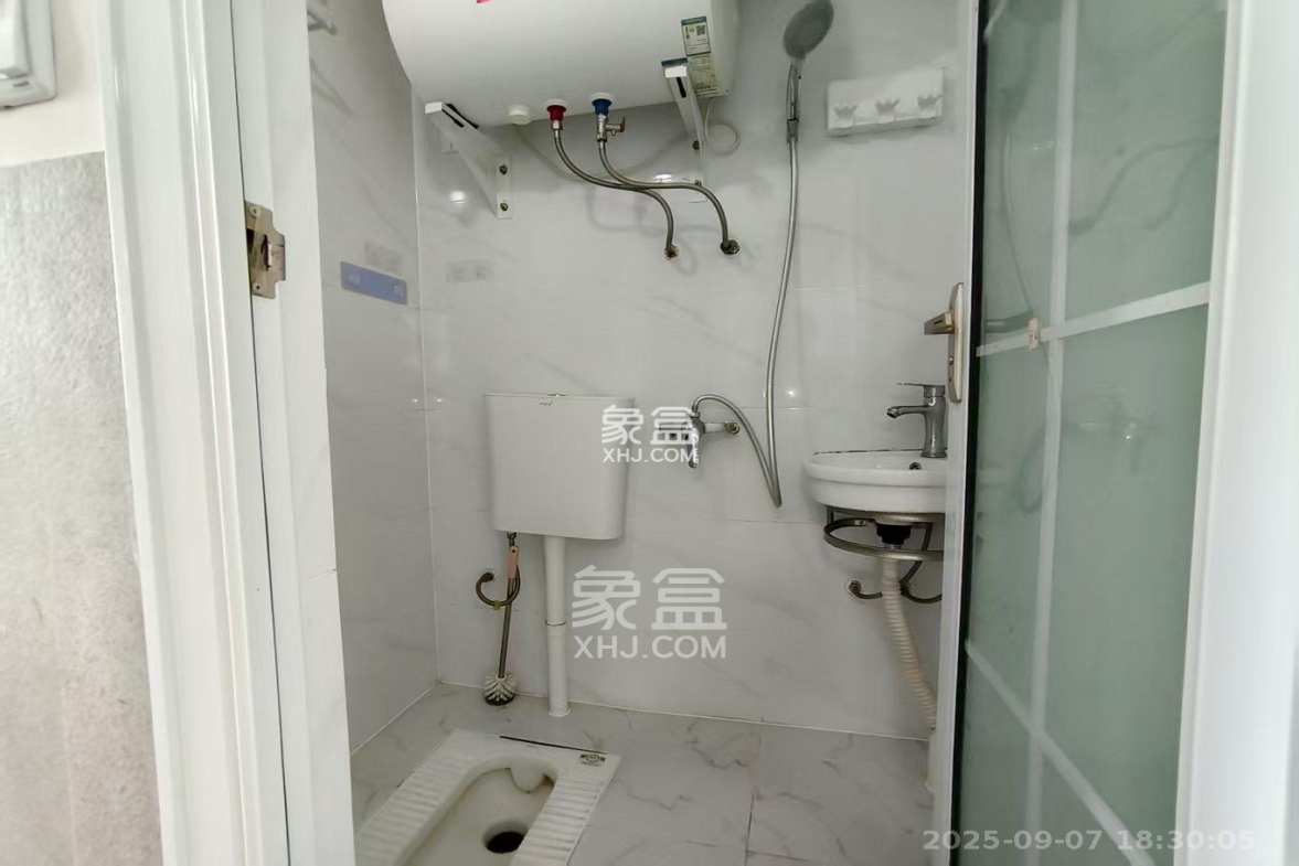 高桥现代商贸城  1室1厅1卫    1250.0元/月 高桥现代商贸城  1室1厅1卫    1250.0元/月室内图