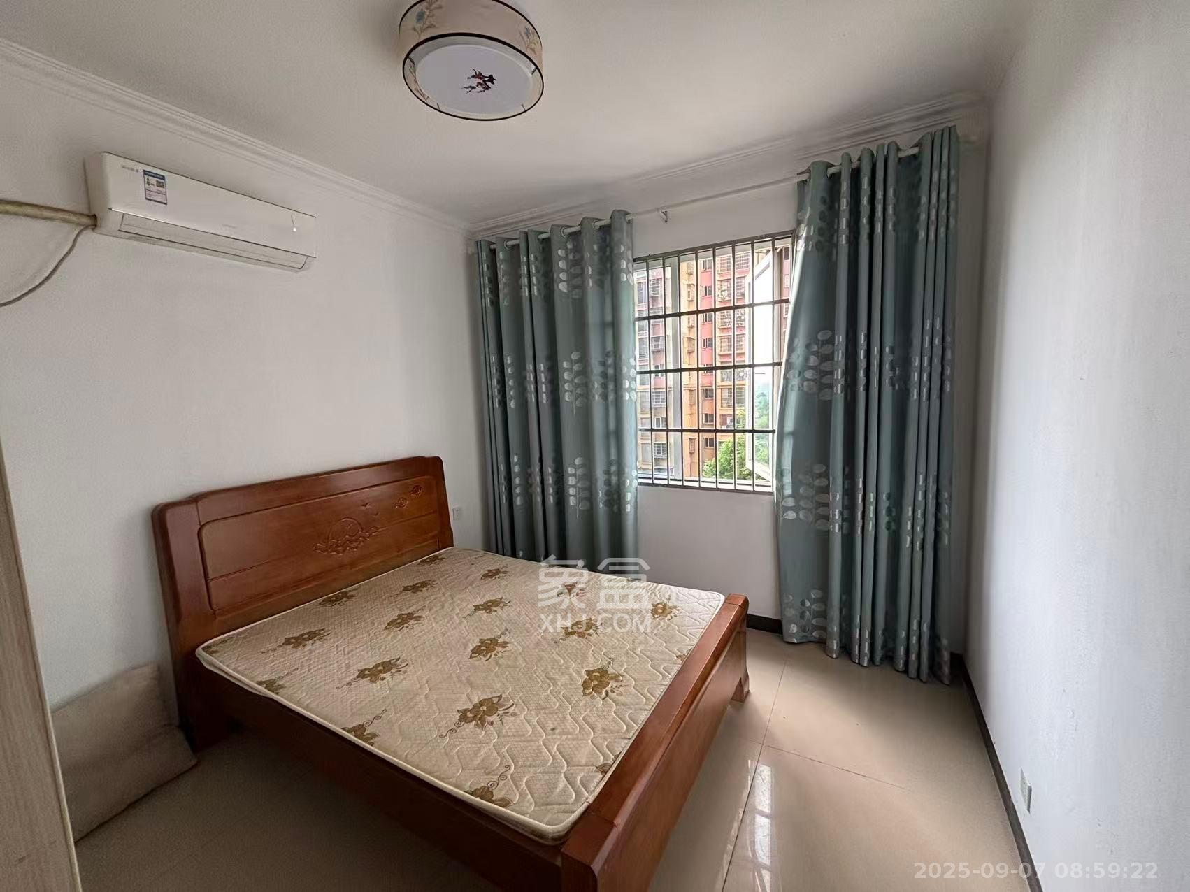 荷韵园 2室2厅1卫 1500.0元/月 荷韵园 2室2厅1卫 1500.0元/月室内图