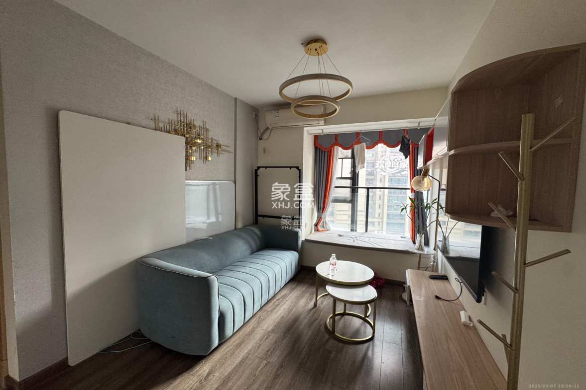 卓越浅水湾  1室1厅1卫    1950.0元/月 卓越浅水湾  1室1厅1卫    1950.0元/月室内图