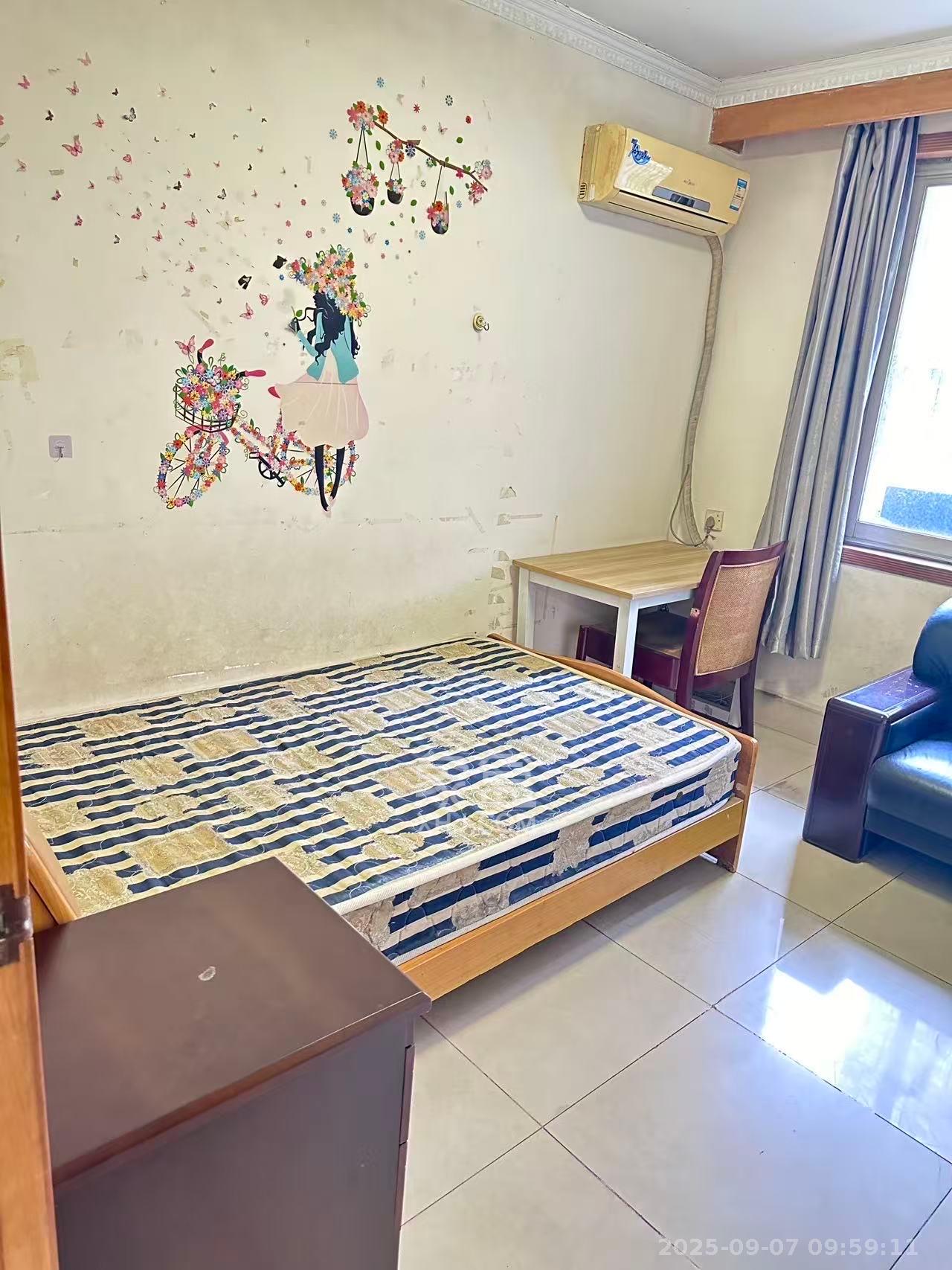 长坡社区  2室2厅1卫    1350.0元/月 长坡社区  2室2厅1卫    1350.0元/月室内图