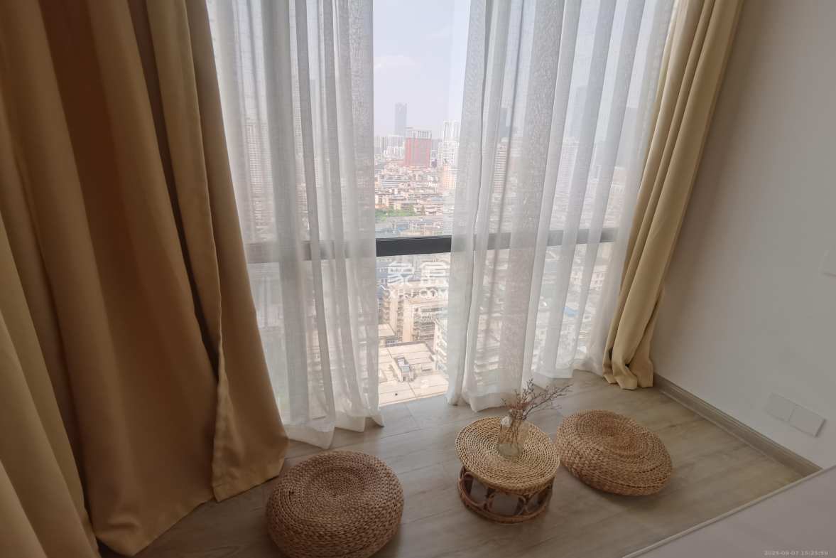 YO领域(领御大厦) 1室1厅1卫 1350.0元/月 YO领域(领御大厦) 1室1厅1卫 1350.0元/月室内图