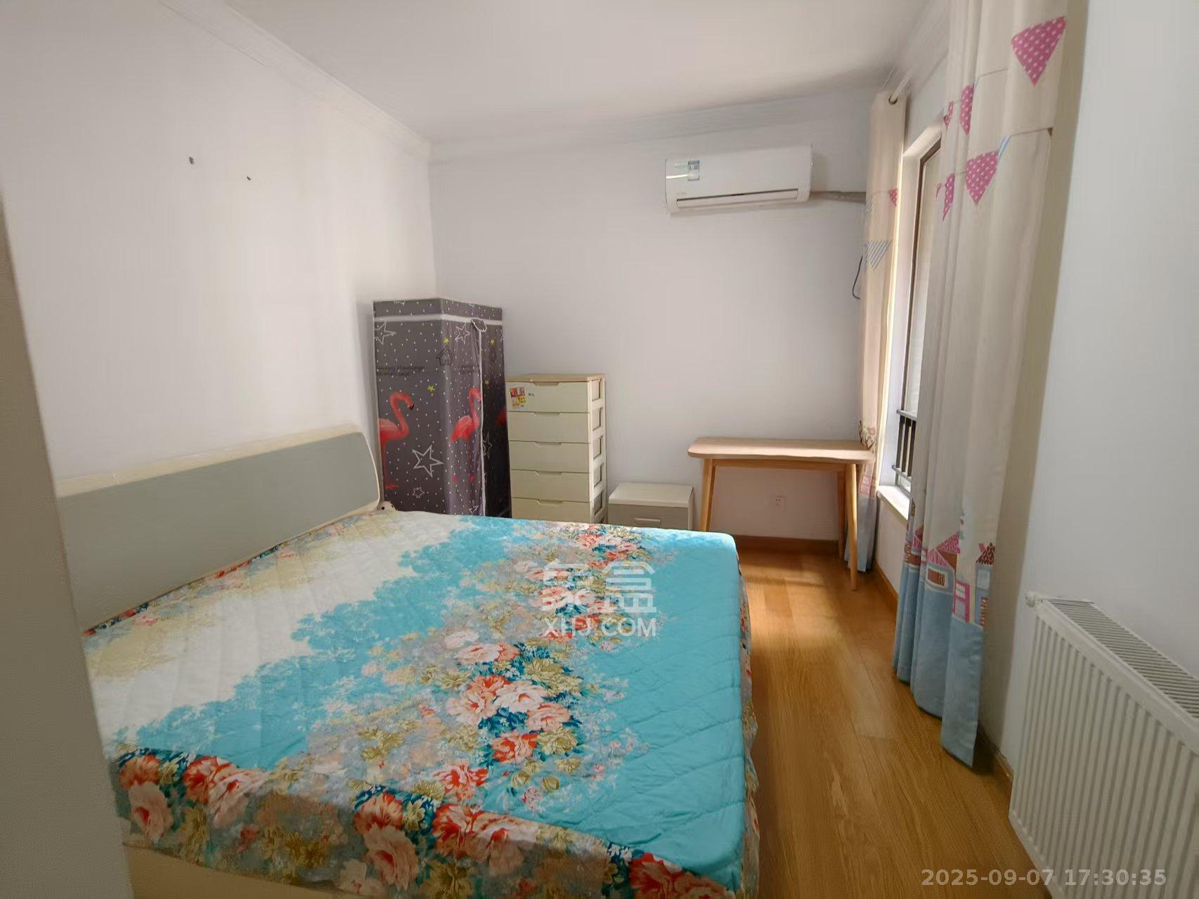 中海国际四期 2室2厅1卫 2000.0元/月 中海国际四期 2室2厅1卫 2000.0元/月室内图