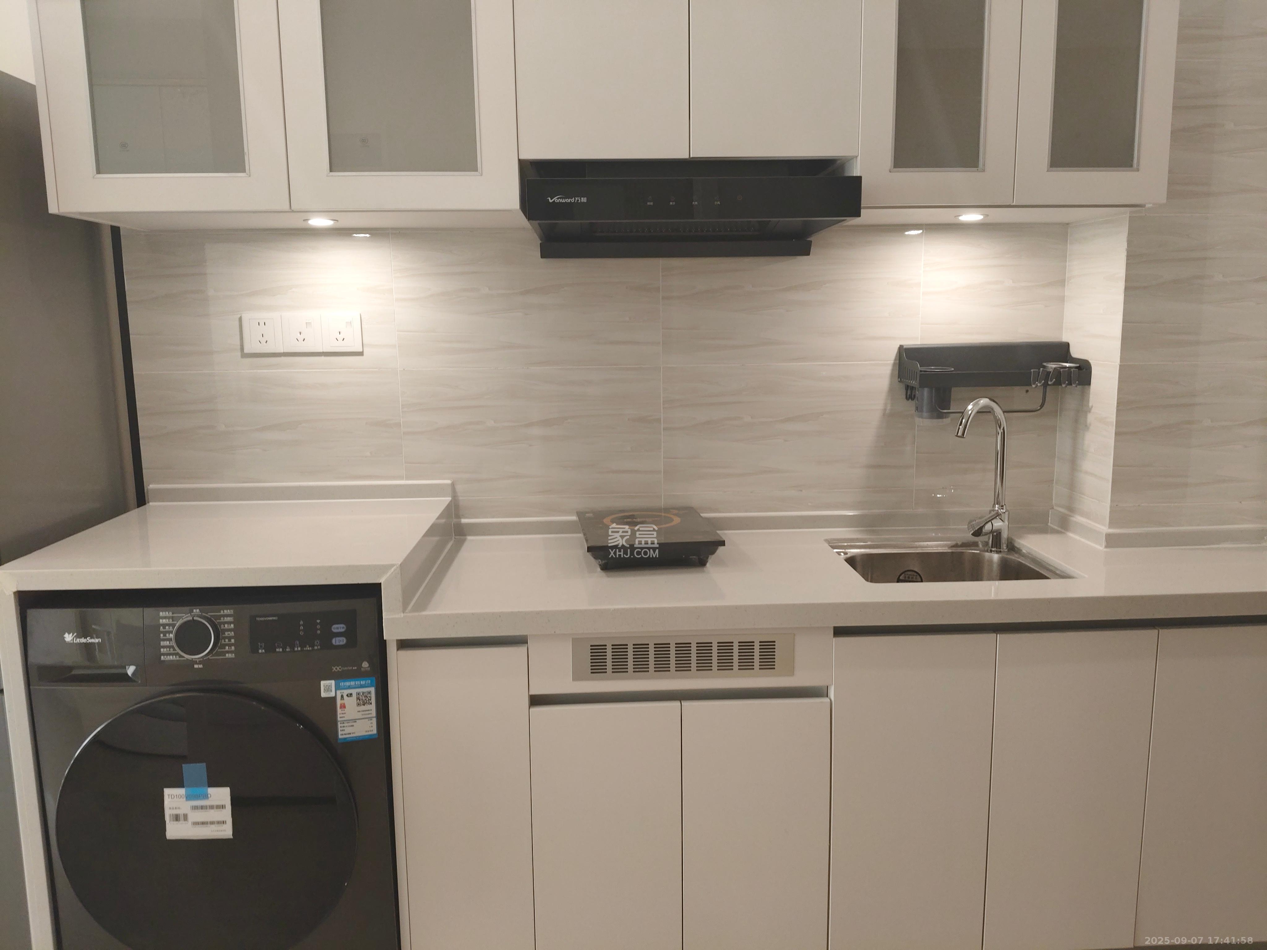 恒大珺悦府  1室1厅1卫    2000.0元/月室内图