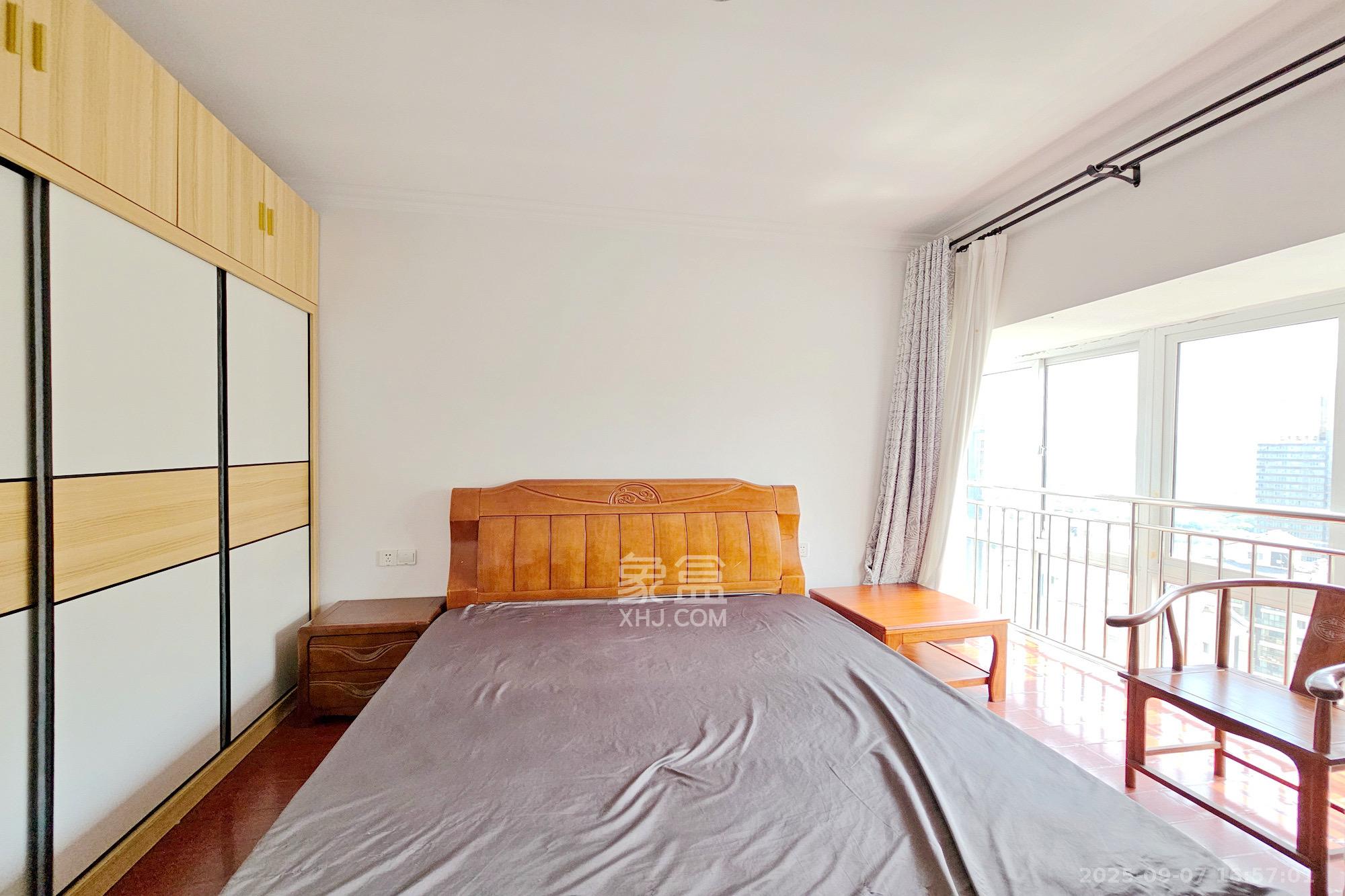 嘉宇盛世华章 3室2厅2卫 3200.0元/月 嘉宇盛世华章 3室2厅2卫 3200.0元/月室内图