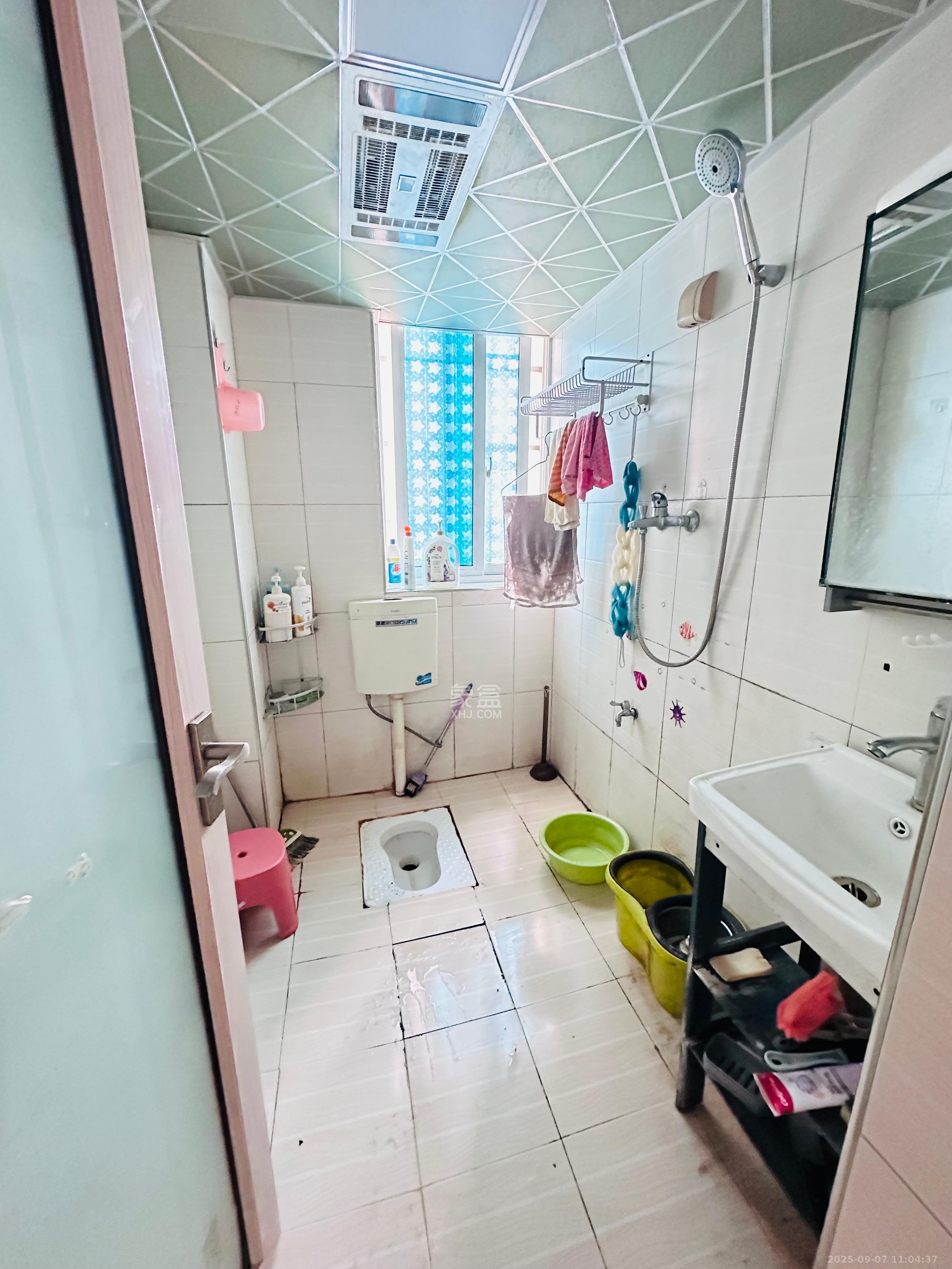 明天一城  2室2厅1卫    1500.0元/月室内图