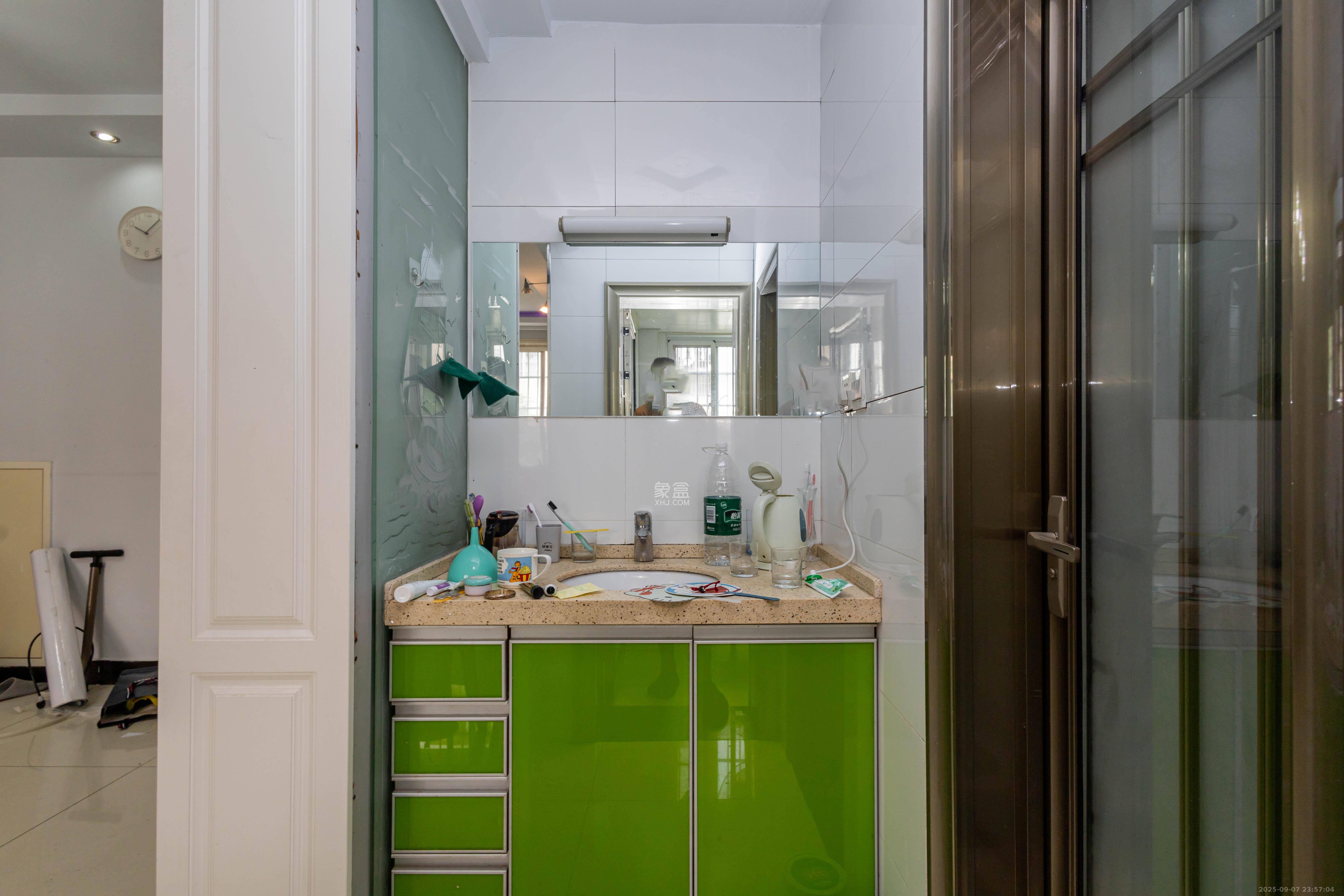 东岸锦城(东方人家)  3室2厅1卫    55.0万卫生间