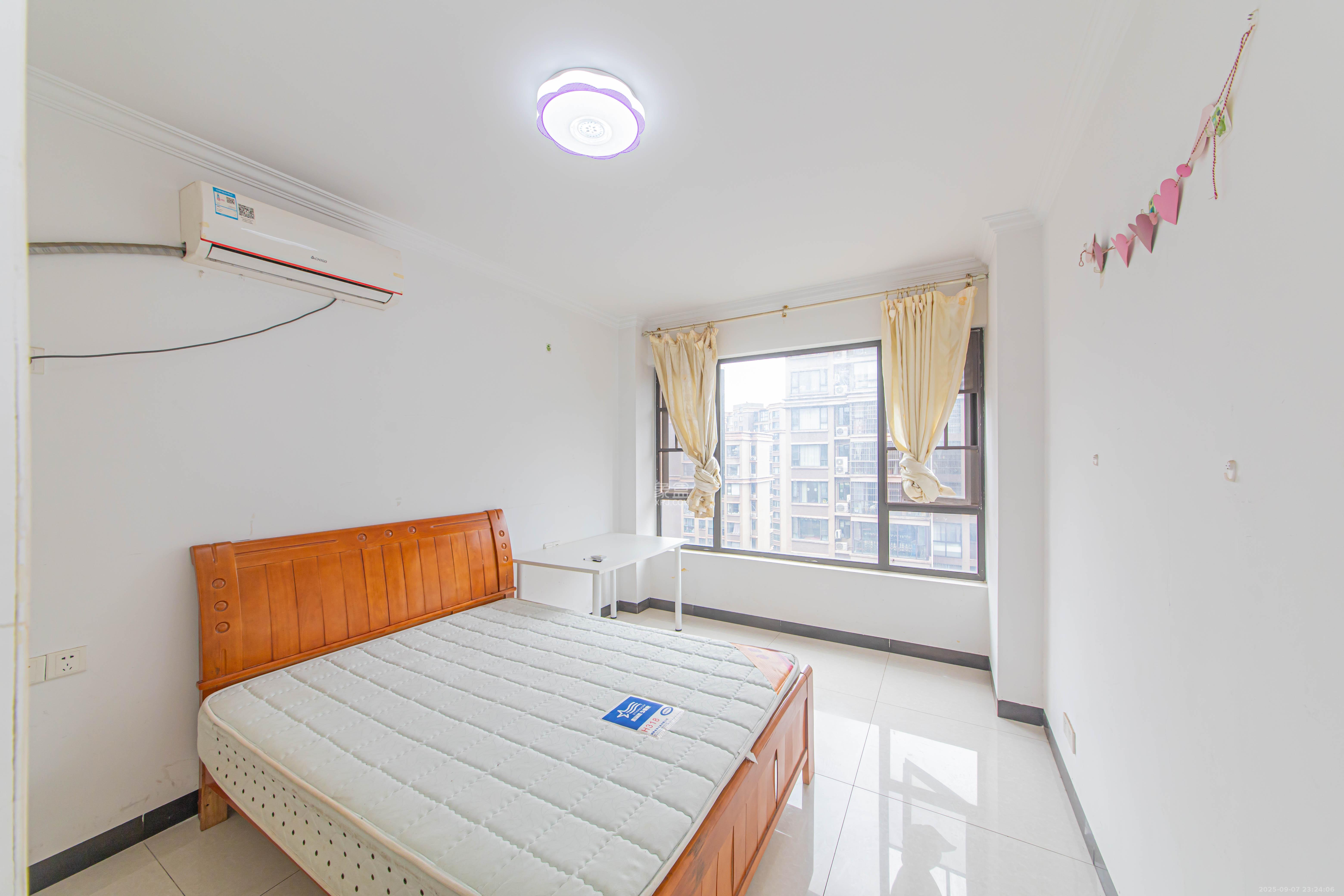 长城水郡  2室2厅1卫    60.0万 长城水郡  2室2厅1卫    60.0万卧室