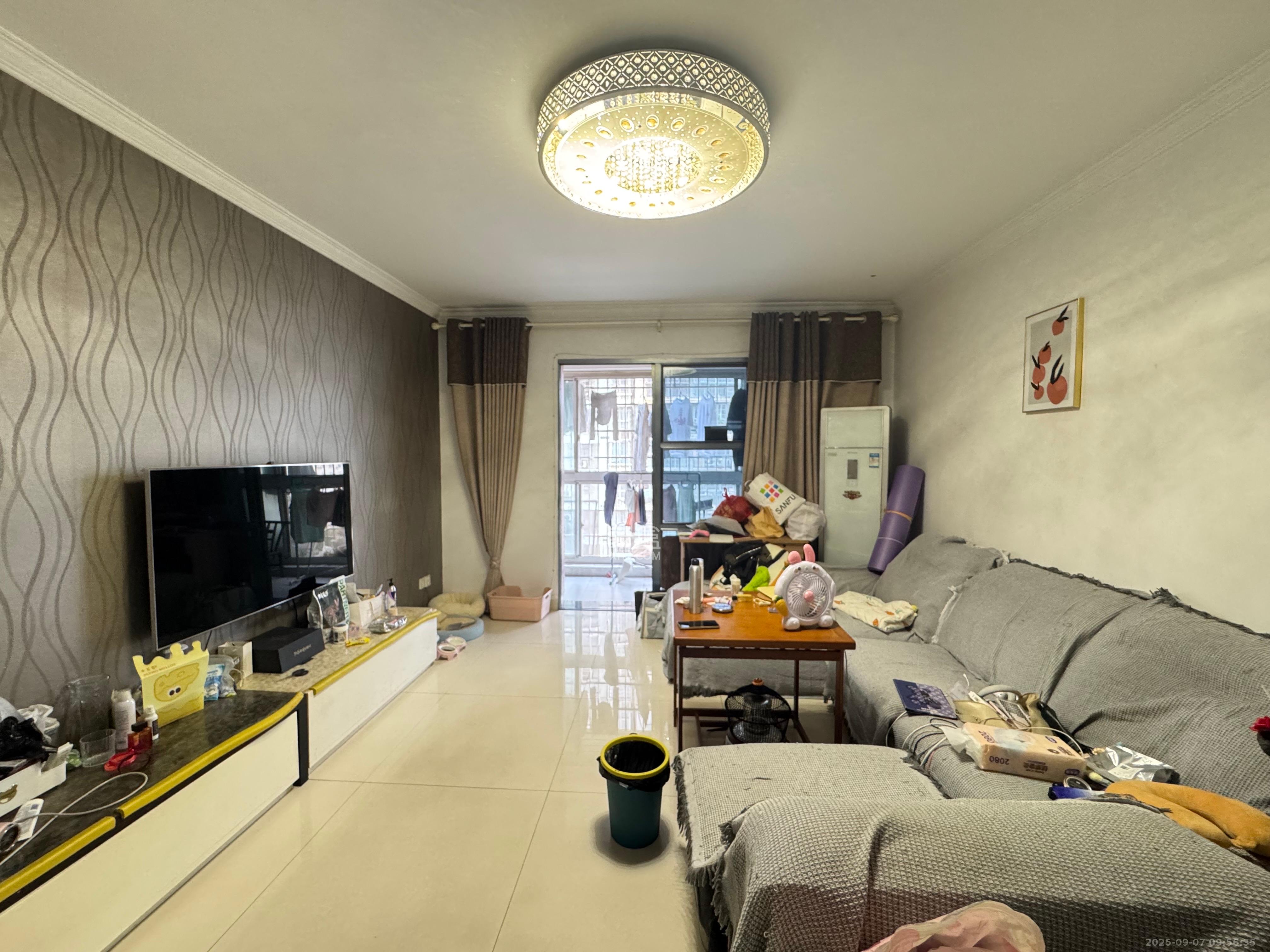 南铁佳苑  2室1厅1卫    2600.0元/月 南铁佳苑  2室1厅1卫    2600.0元/月室内图