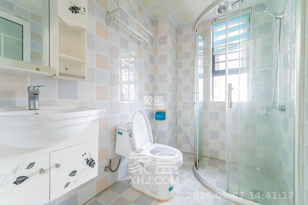 恒基凯旋门三期  3室2厅1卫    2500.0元/月室内图